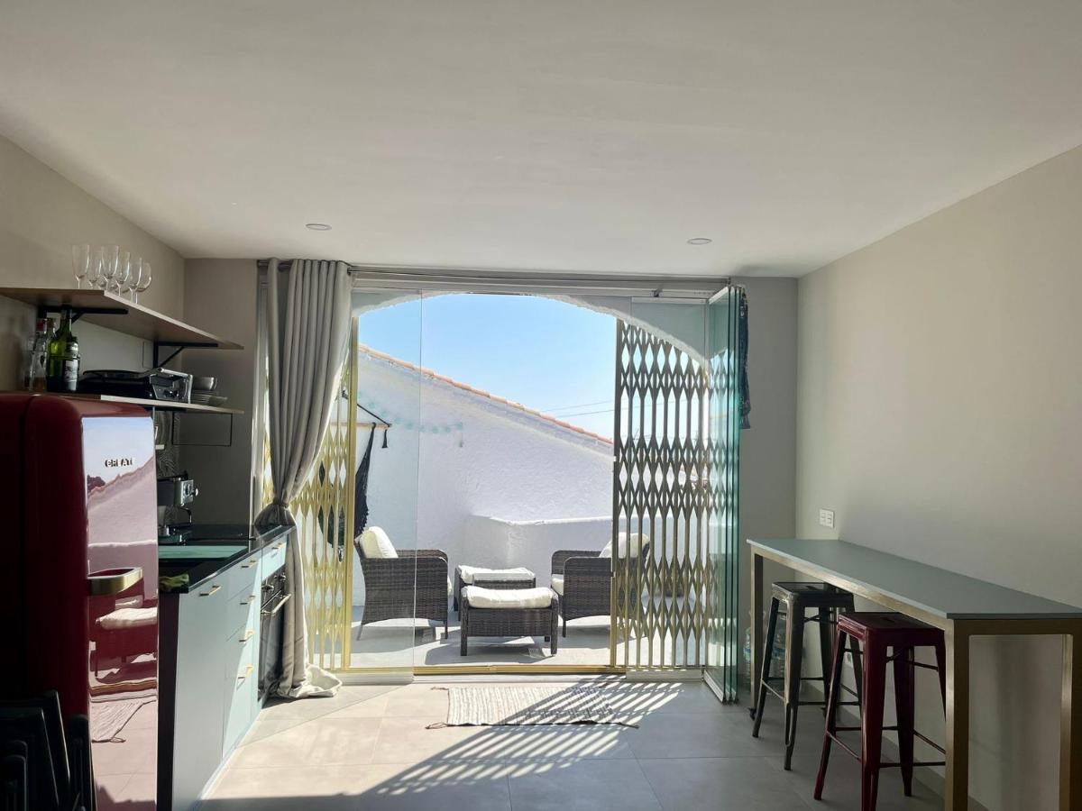 Capistrano Village Leo's Smile House, By Vg Nerja