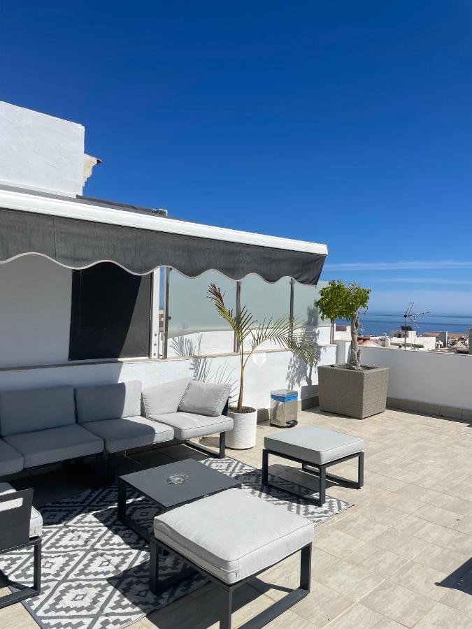 Abril Pensión Nerja