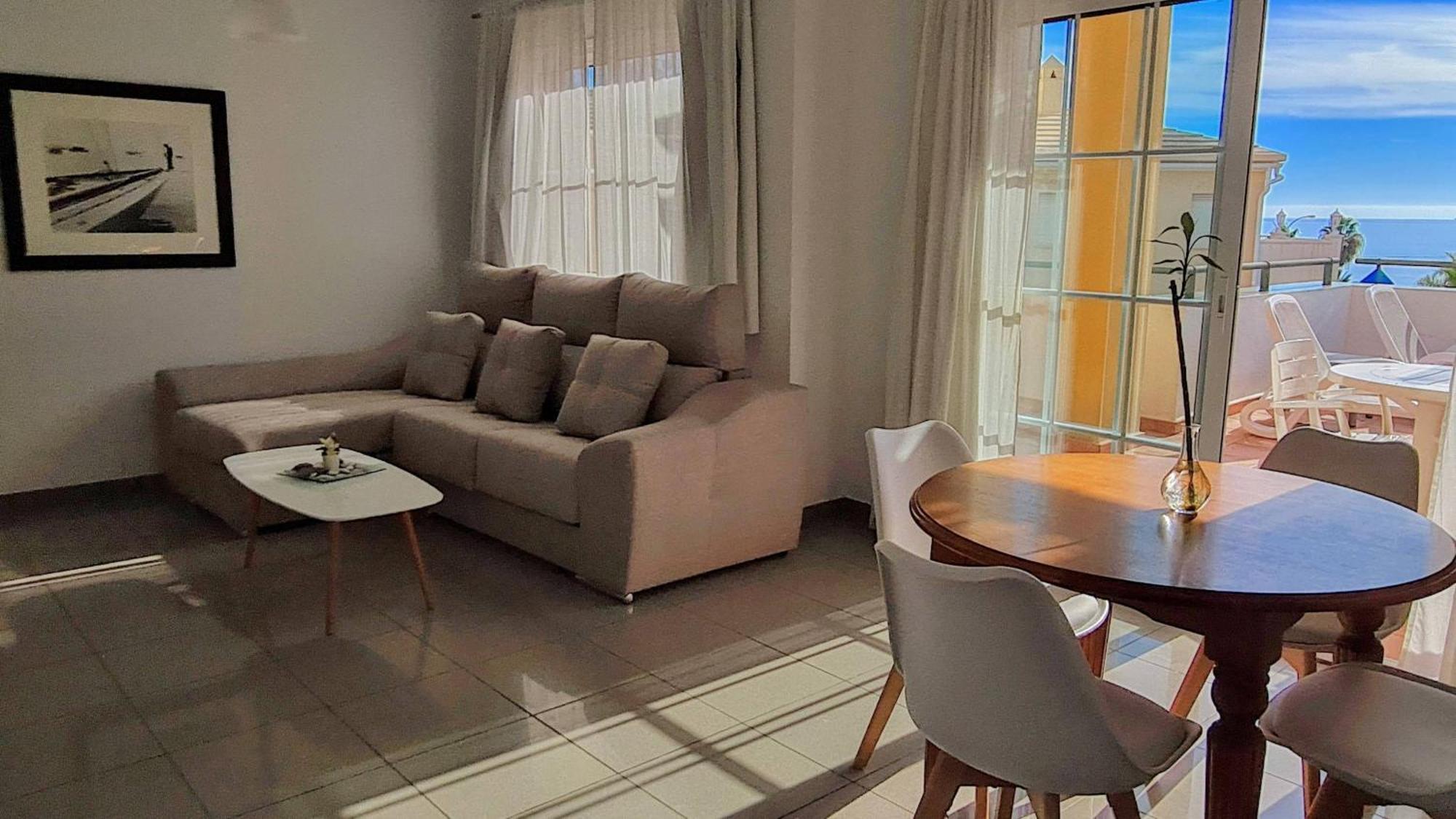 Burriana Silhouse Apartment