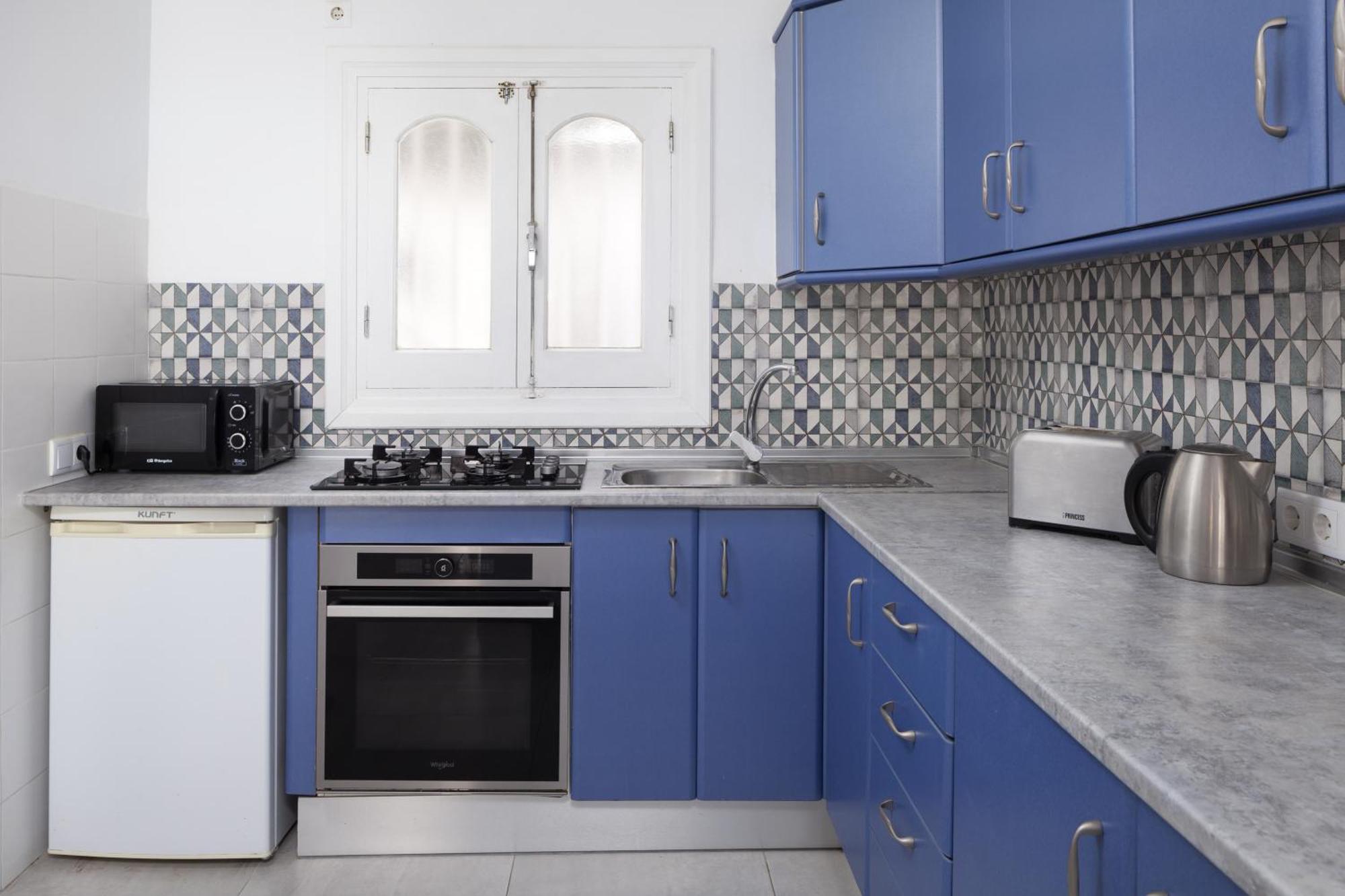 Bright Spacious 1 Bed Apartamento *