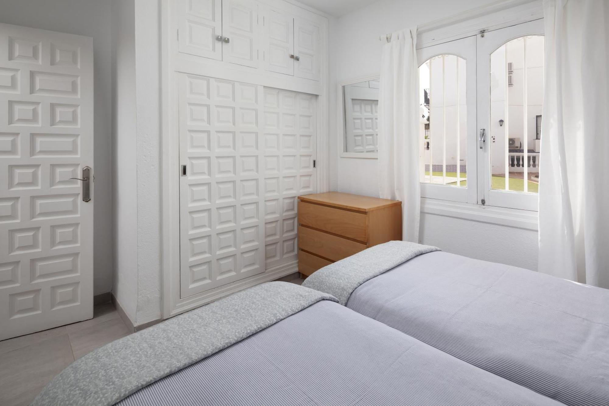 Bright Spacious 1 Bed Apartamento