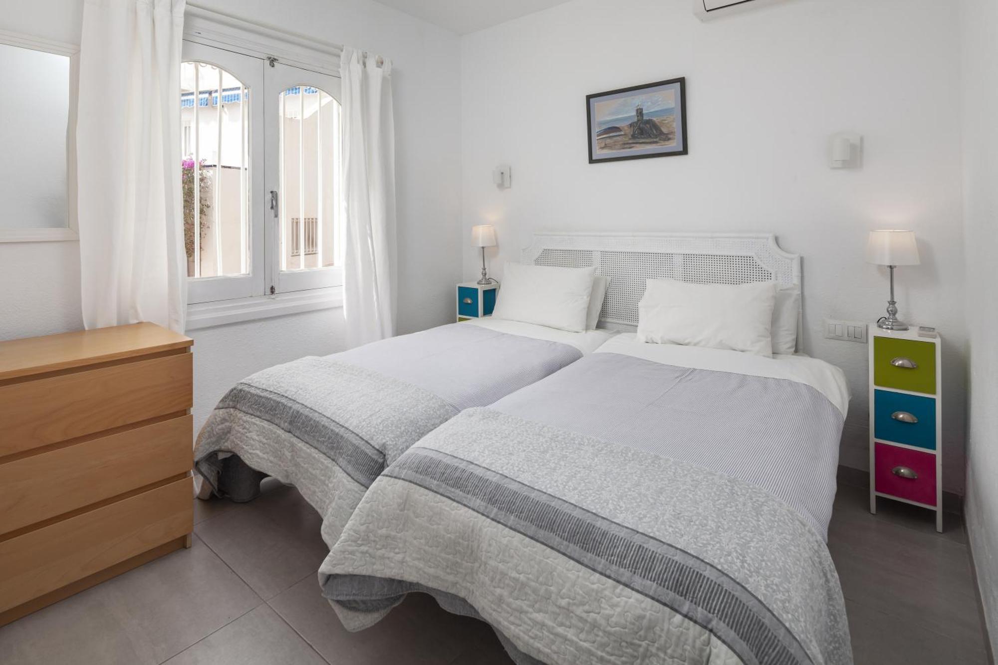 Bright Spacious 1 Bed Apartamento *
