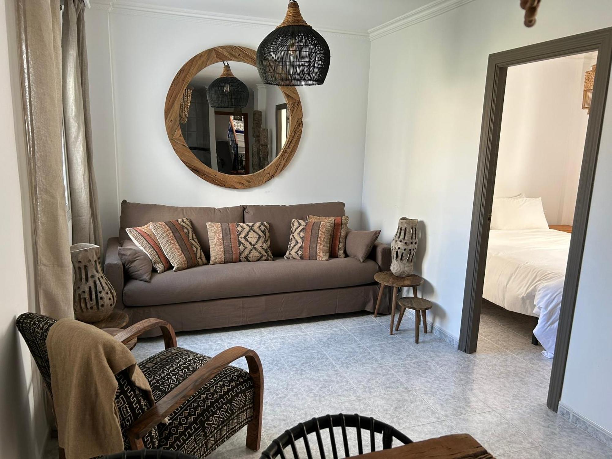 Driftwood 2 Bedroom - Earthy, Peaceful, Calm Apartamento Nerja