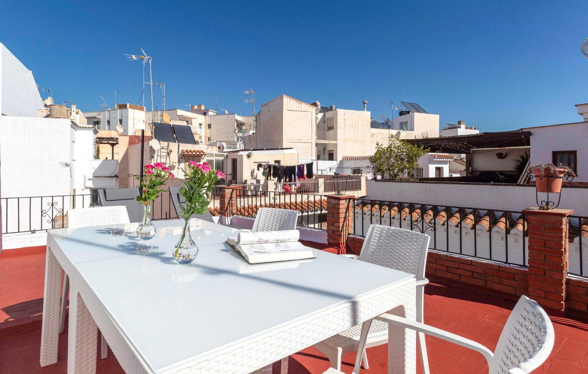 Apartamento Awesome In With Wifi Nerja