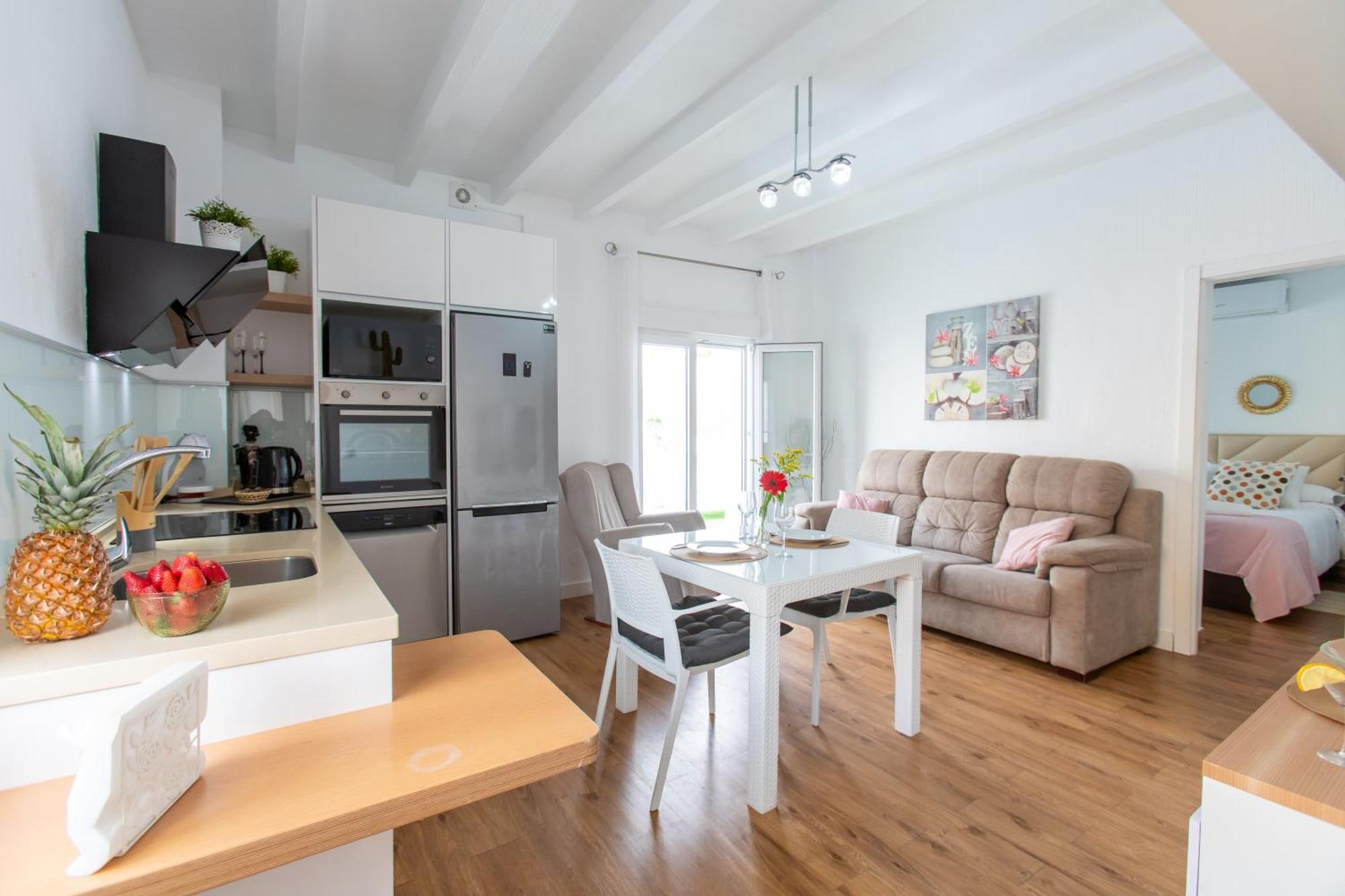 Pensión Boutique Playa Burriana Nerja