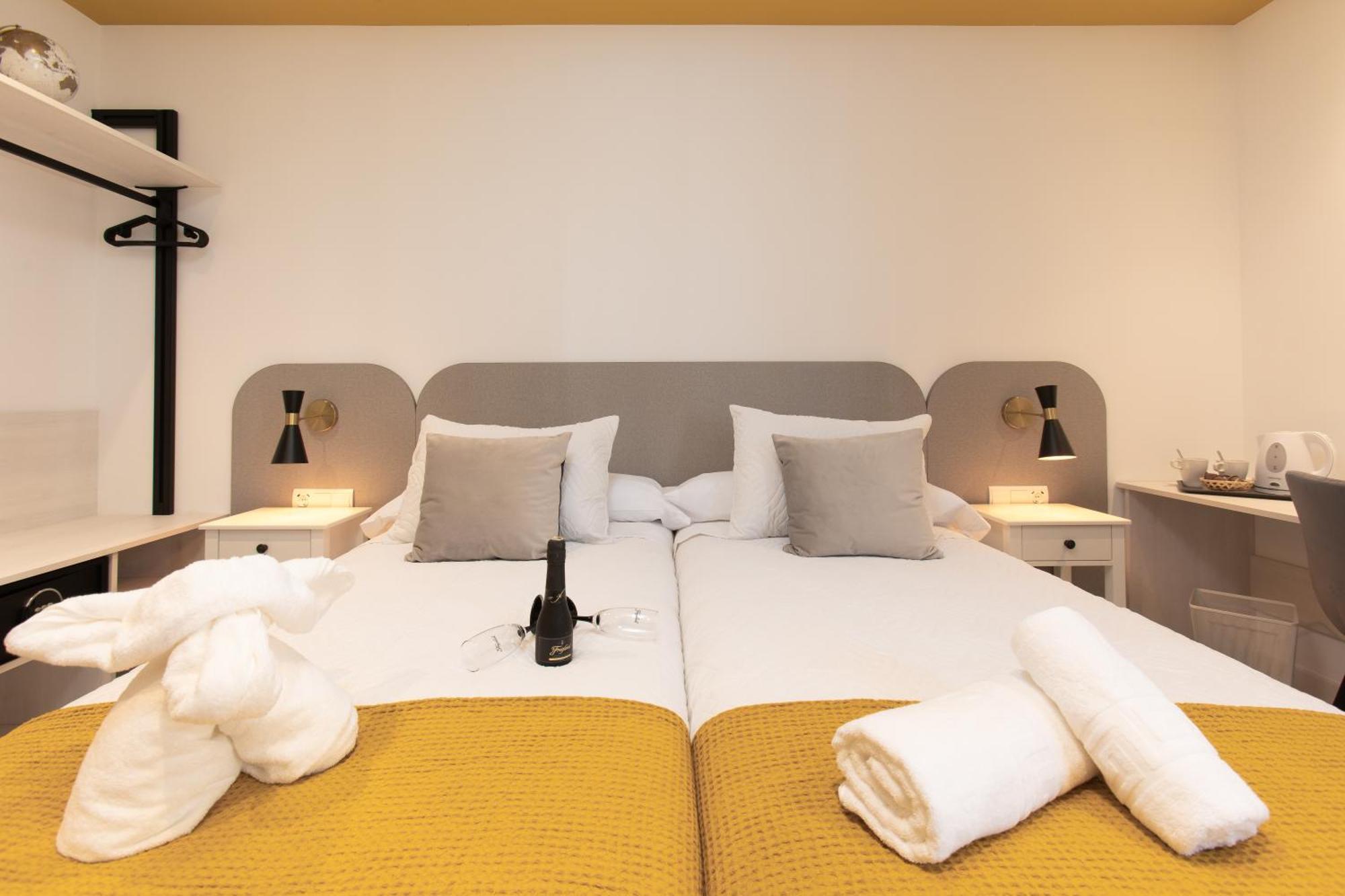 Boutique Playa Burriana * Nerja