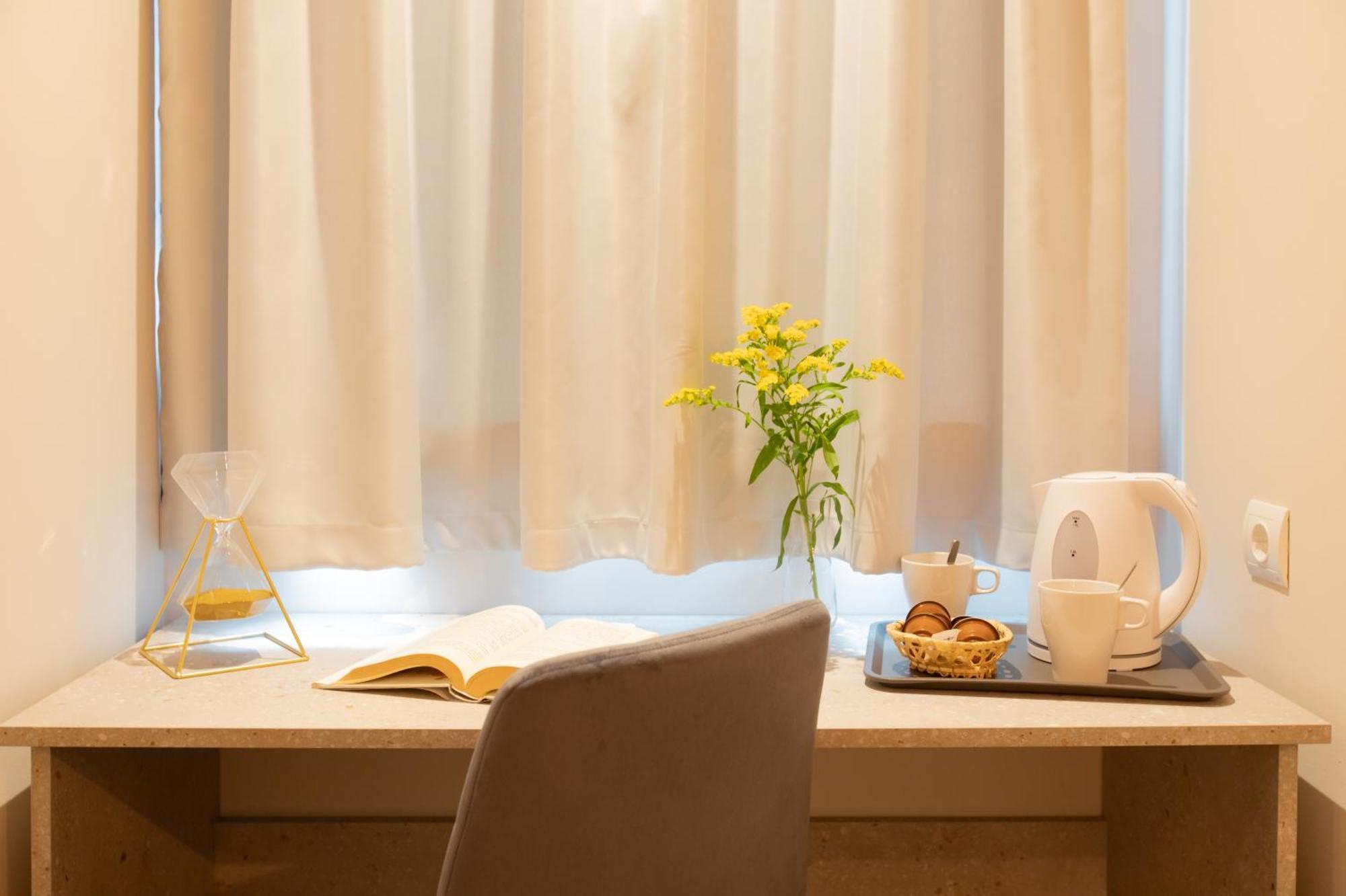 Boutique Playa Burriana * Nerja