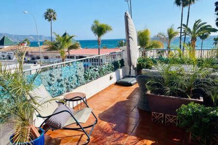 Apartamento En Primera Linea De Playa Con Parking