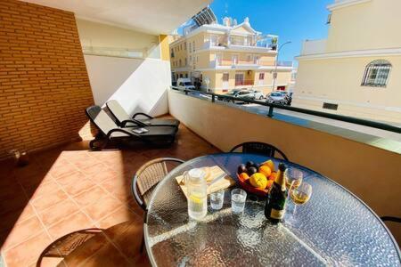 Apartamento Precioso Con Parking En La Playa De Burriana Nerja