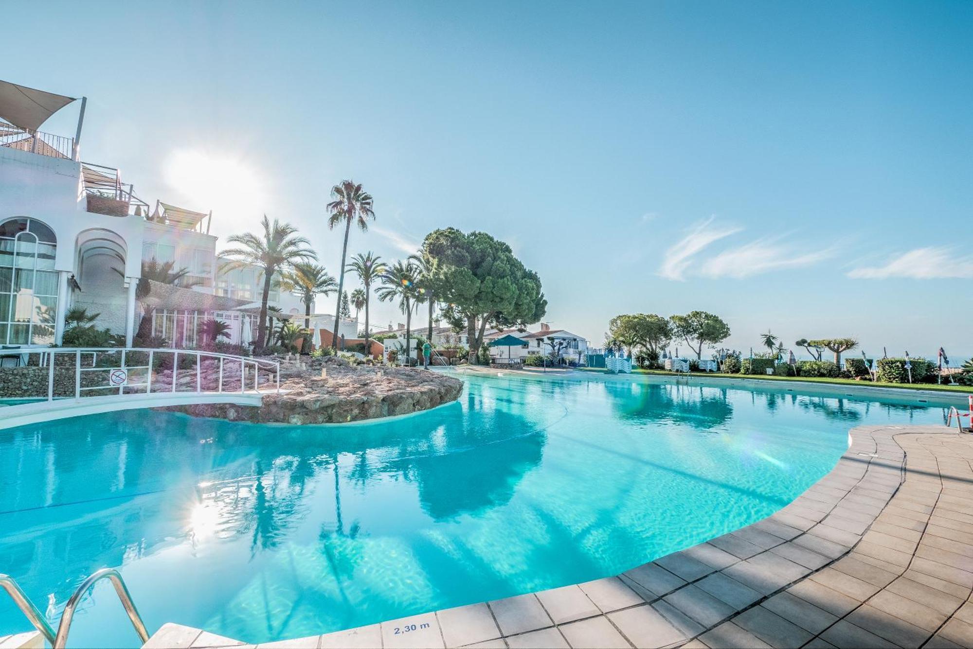 Exclusive With Nerjas Biggest Pool * Nerja