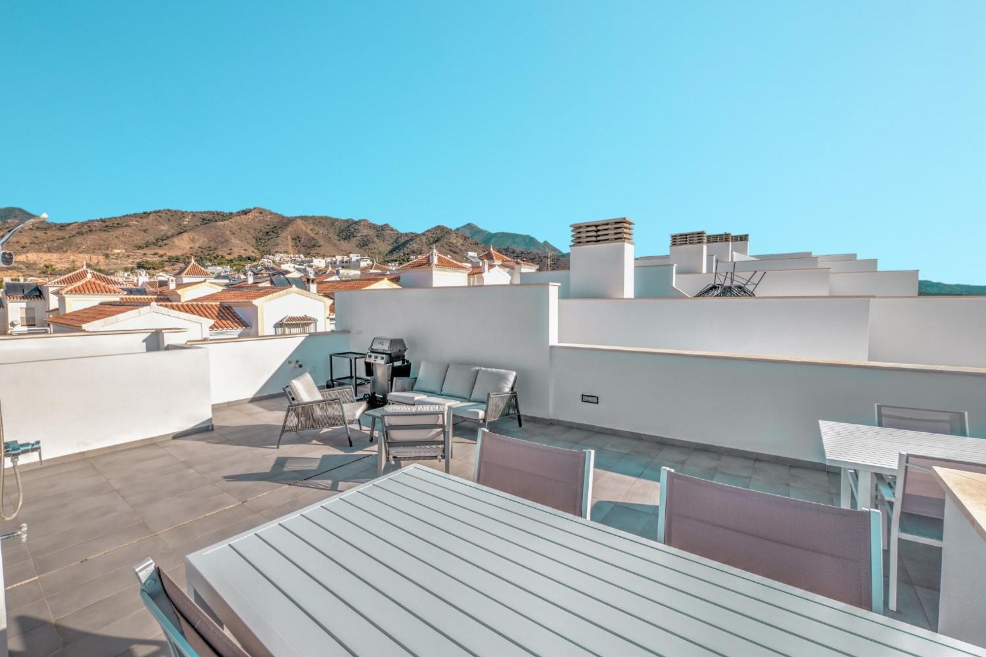 Pousada Deluxe House With Roof Terrace And Pool