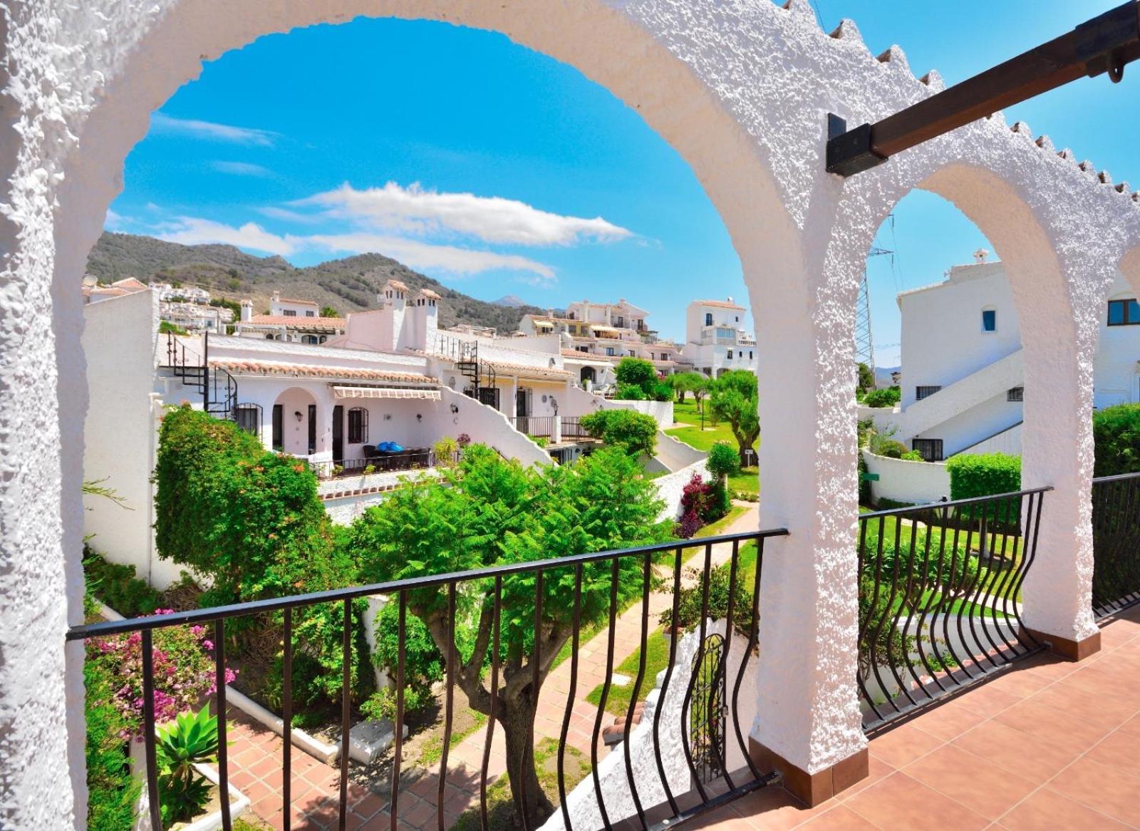 Little Castle: Sea & Mountain Views In Villa Nerja
