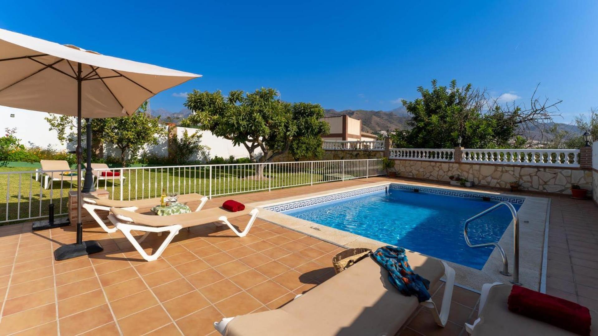 Lola Casitas Select Villa *
