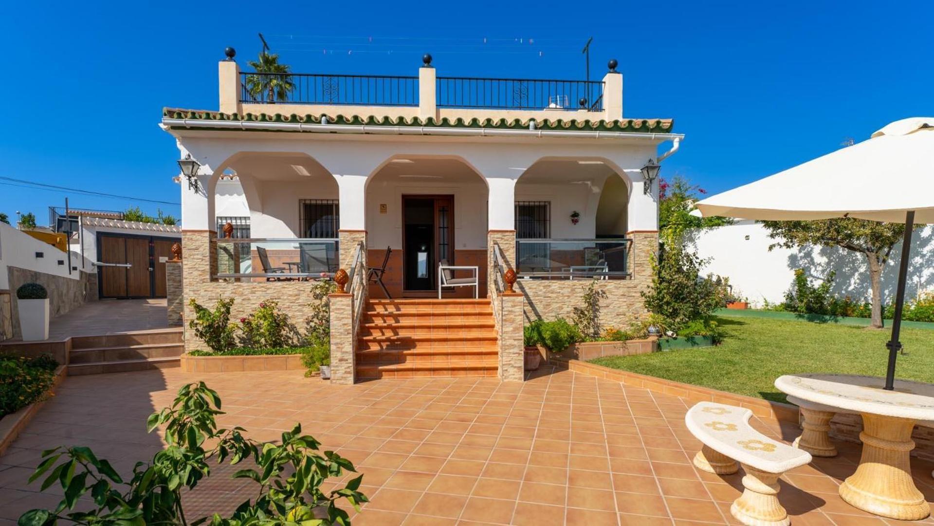 Villa Lola Casitas Select