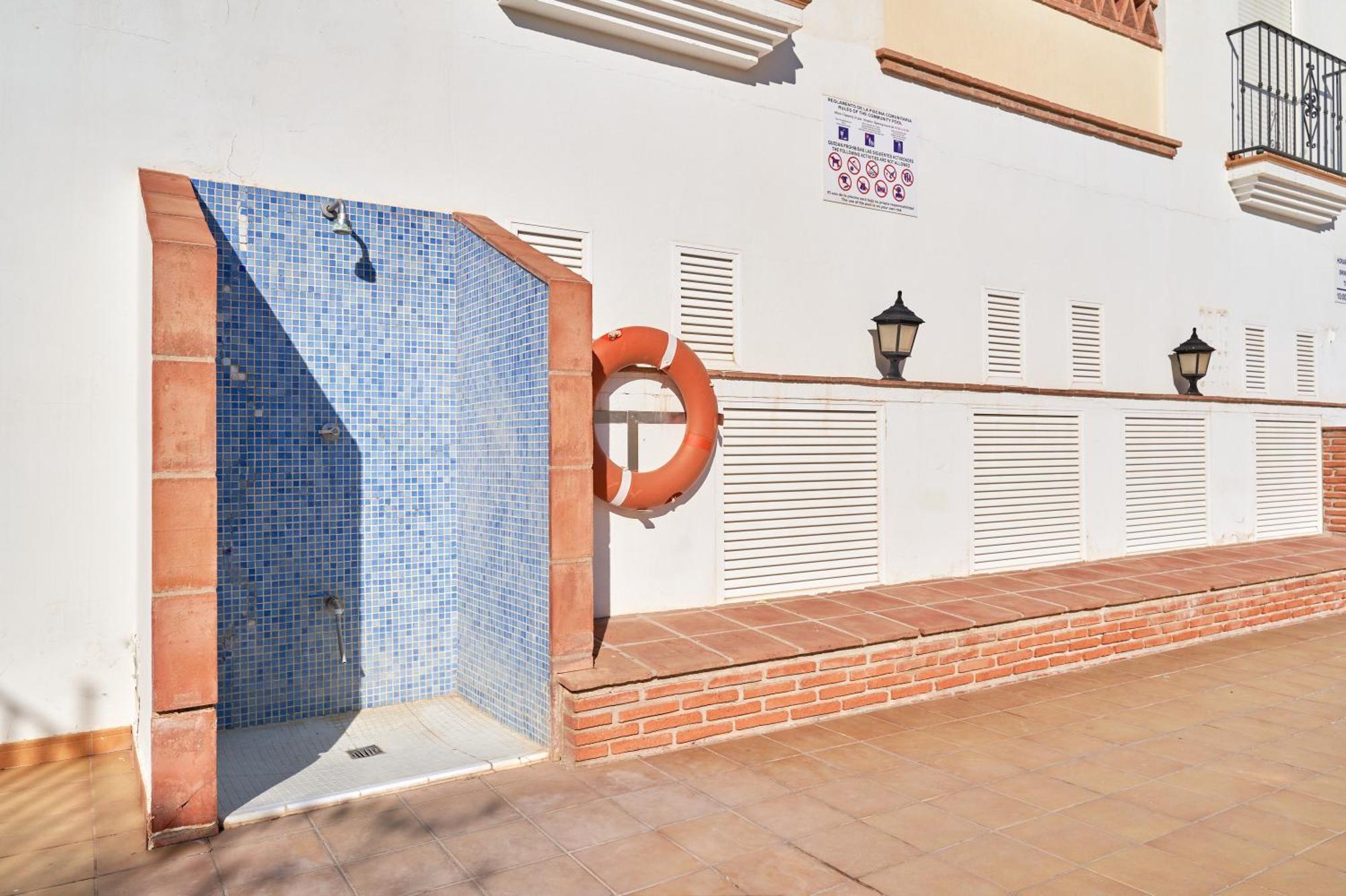Urb Chimenea Apartamento Nerja