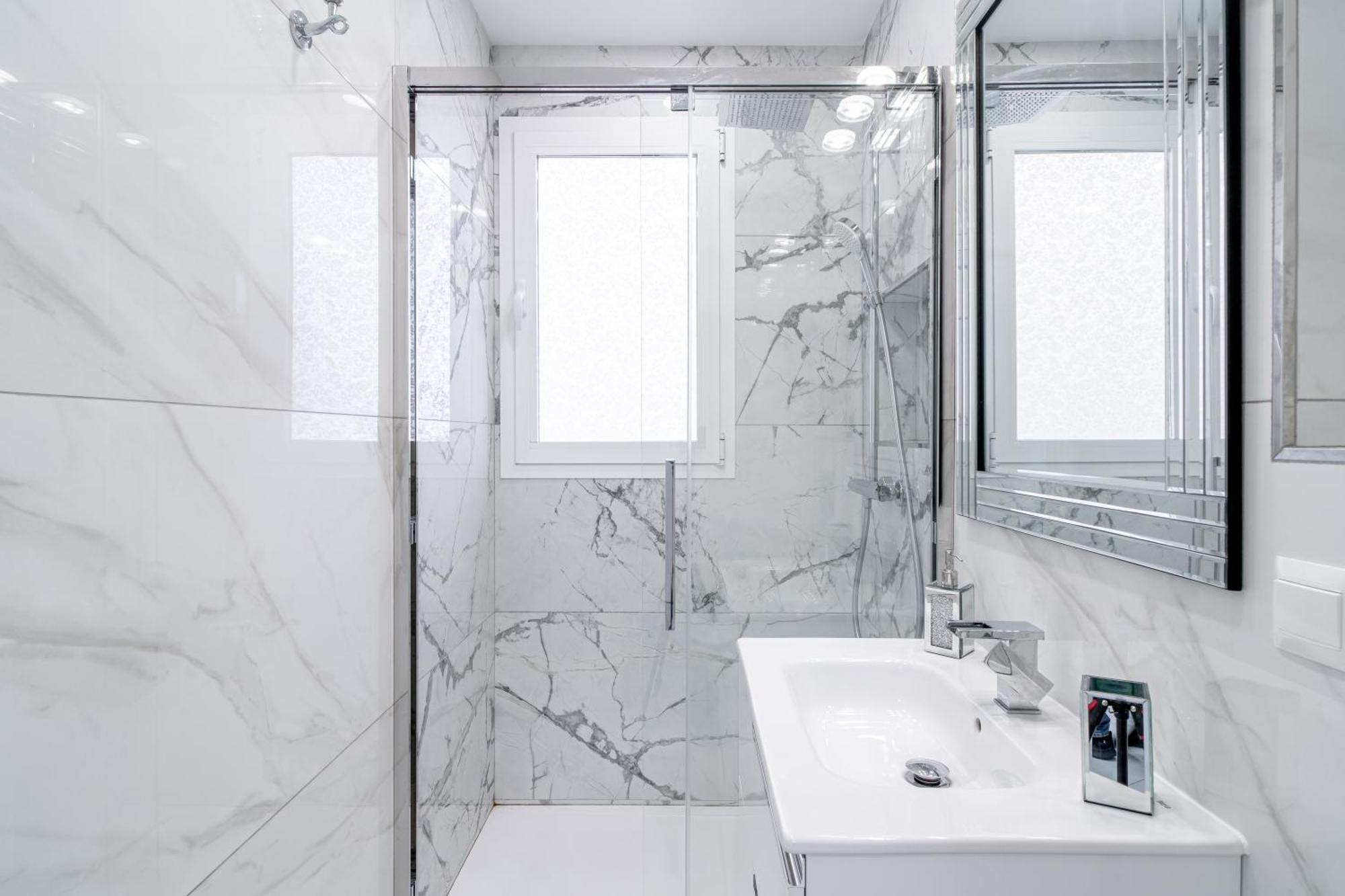 Silver Horizon Luxury Apartment *