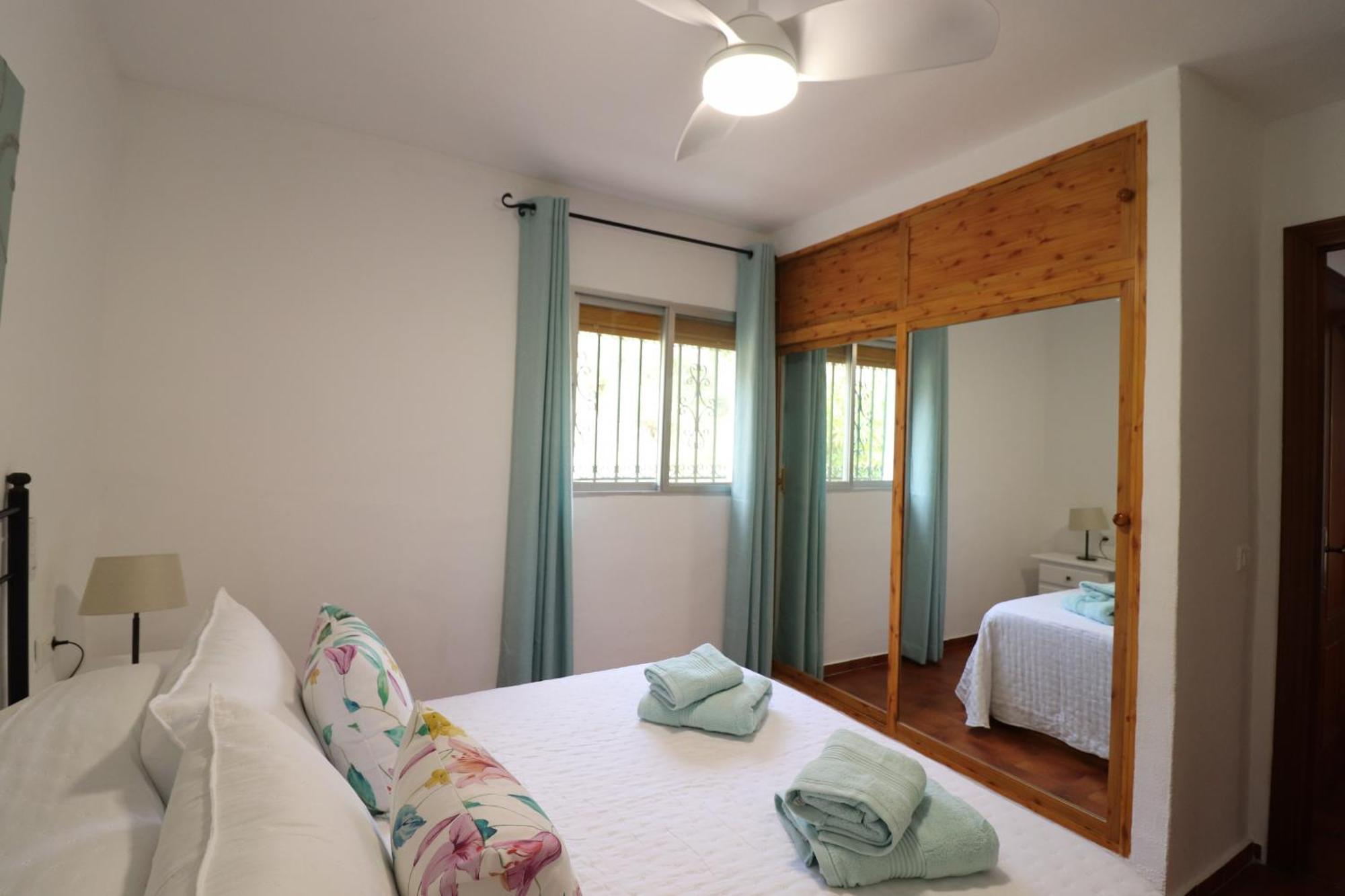 El Barco Spainsunrentals 1200 Villa Nerja