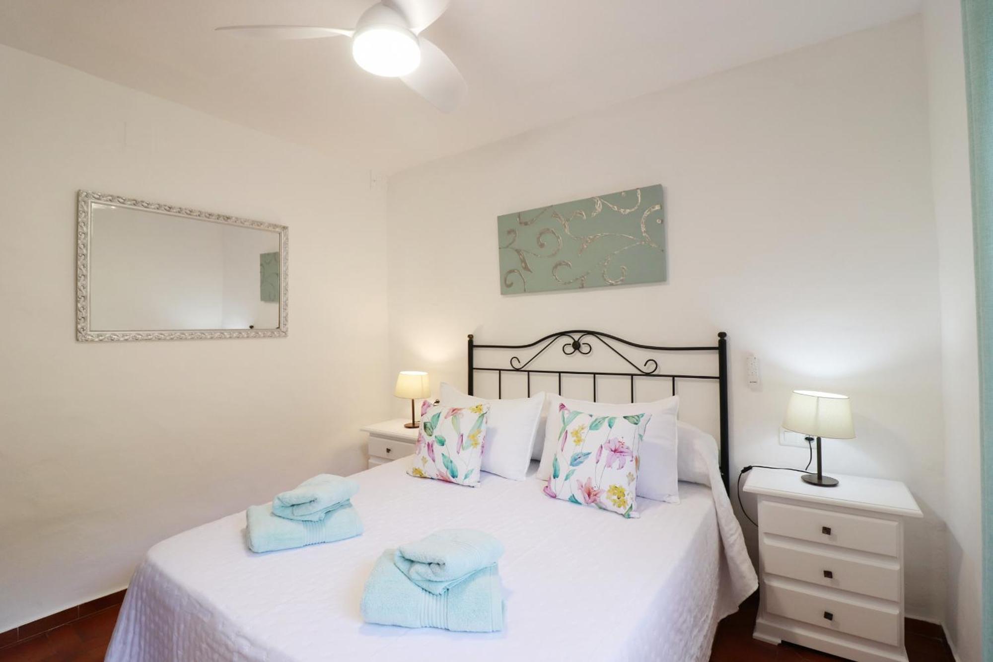 El Barco Spainsunrentals 1200 Villa