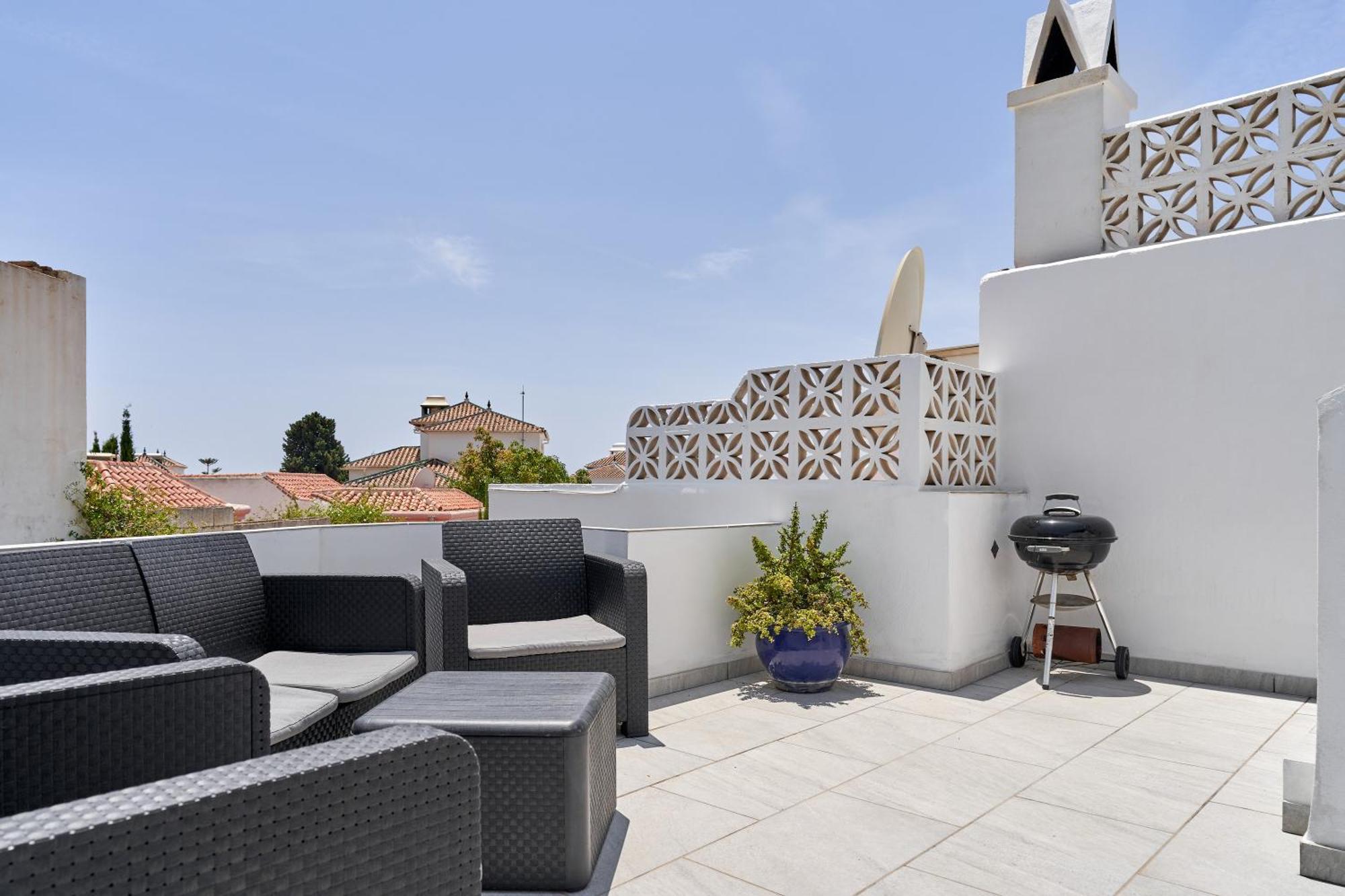 Apartamento One Bedroom Penthouse Nerja