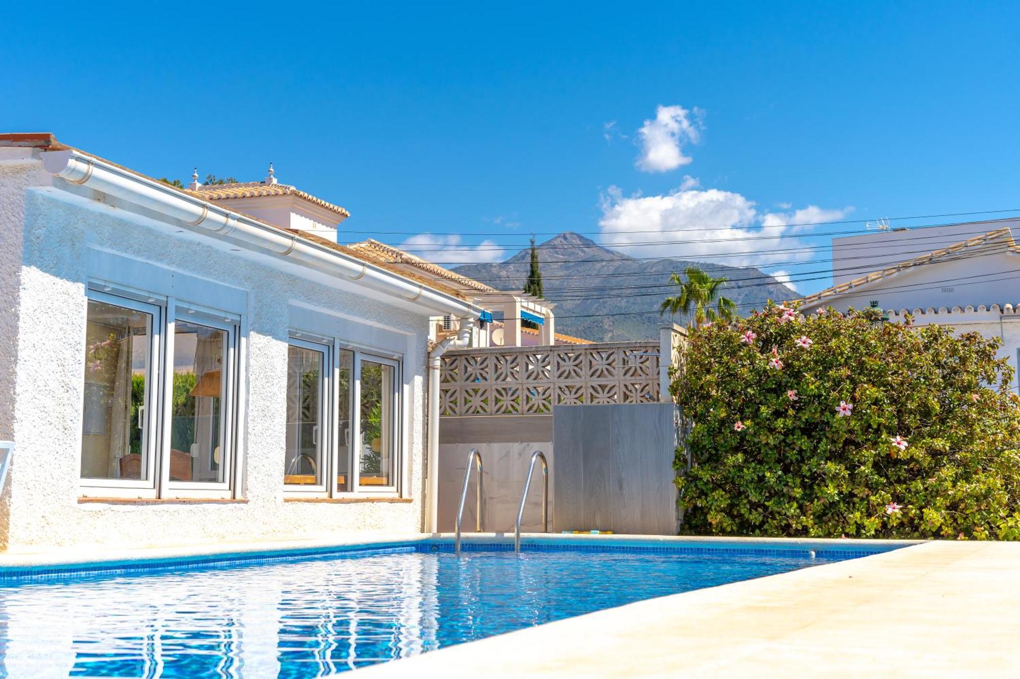 Sevilla Casasol Villa *