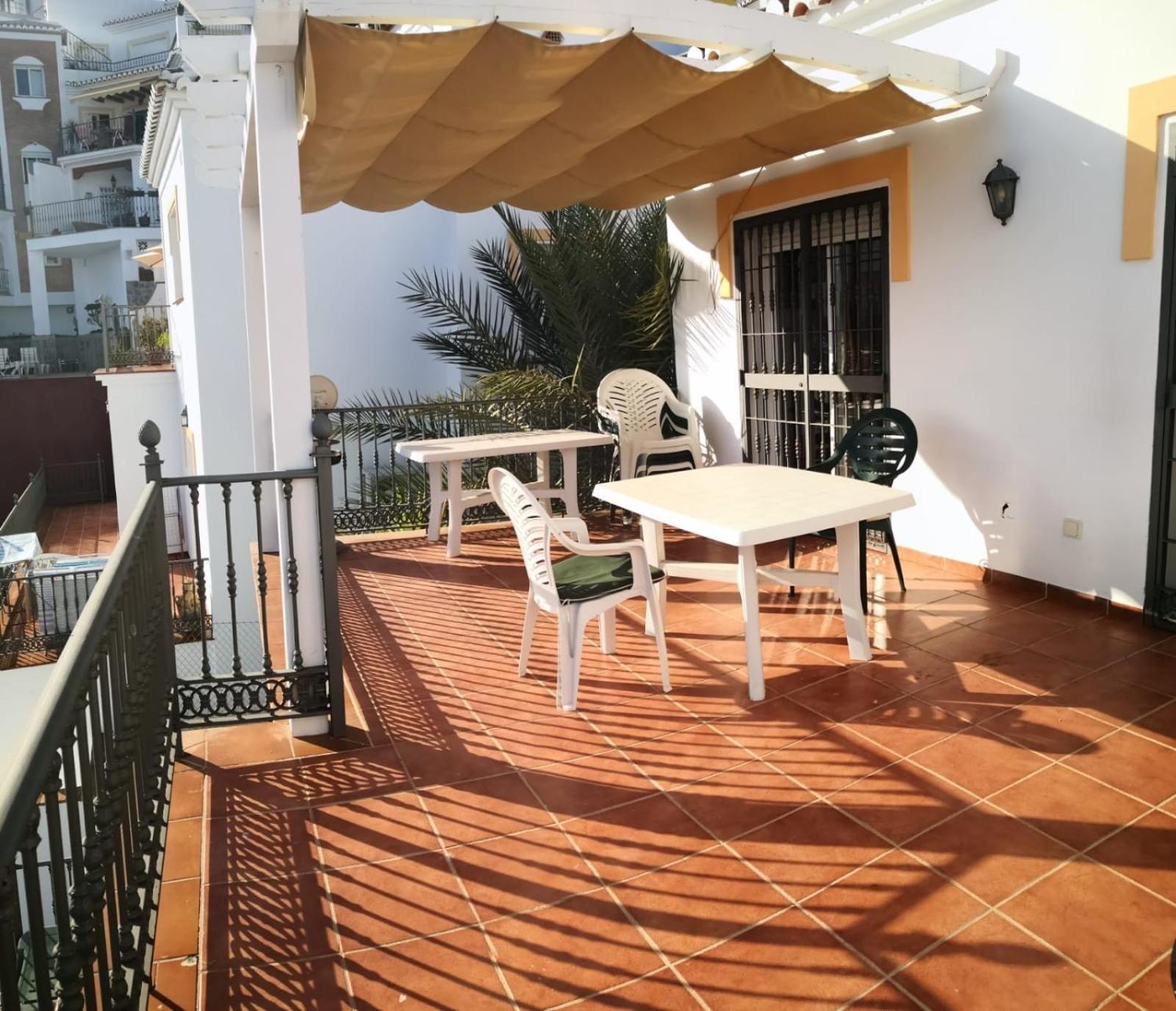 Сasa de vacaciones 5 Bed Family With Pool