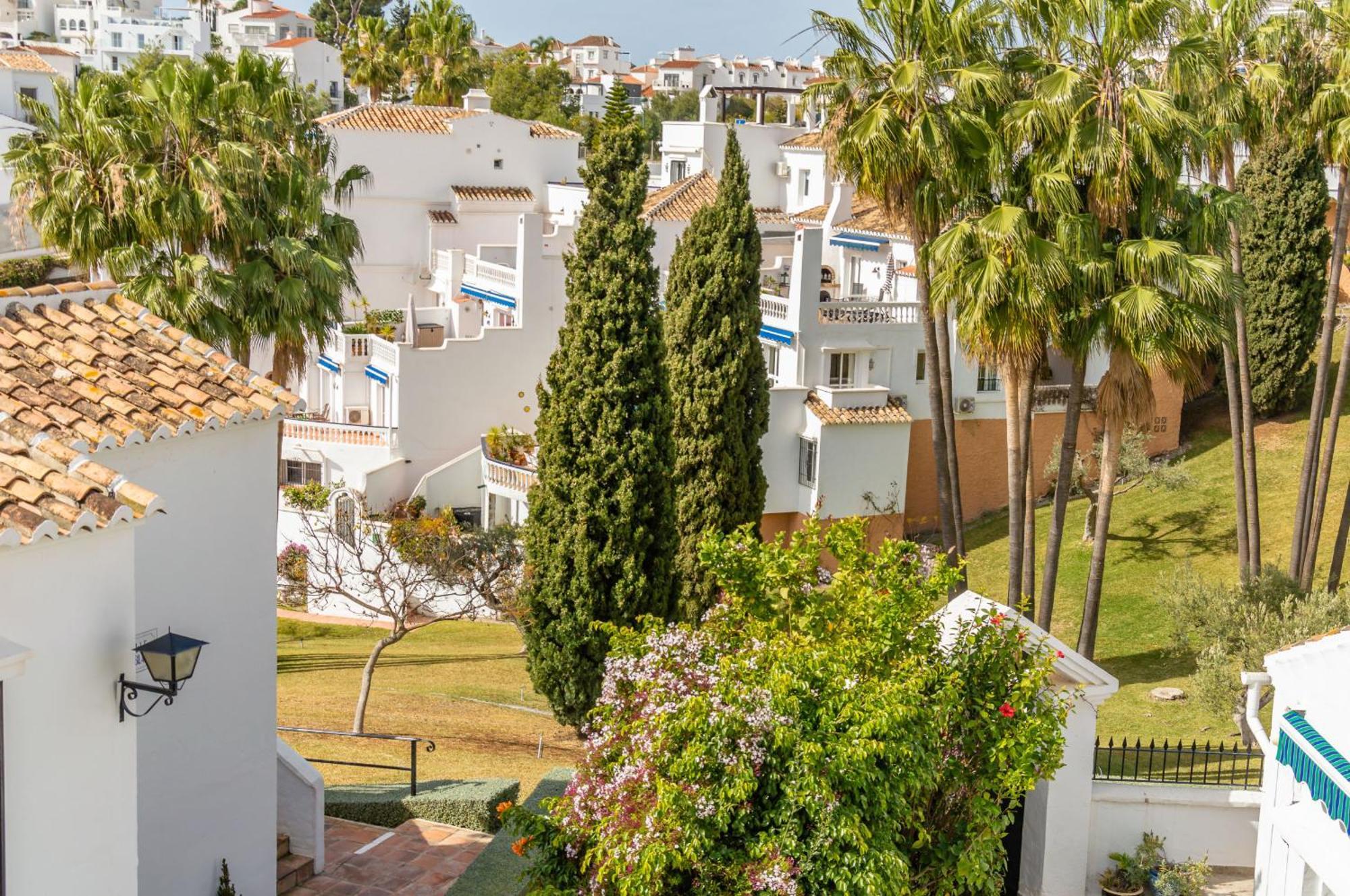 Rabat 8 Oasis Nerja