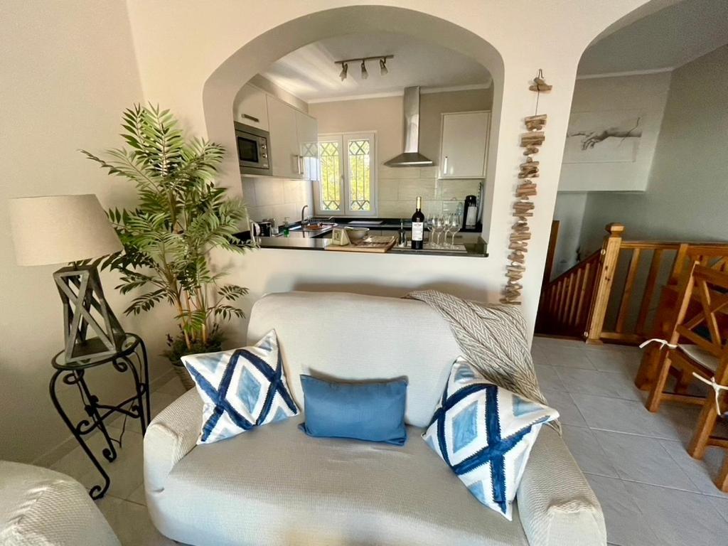 Paraiso Blanco By Maison Jaken *