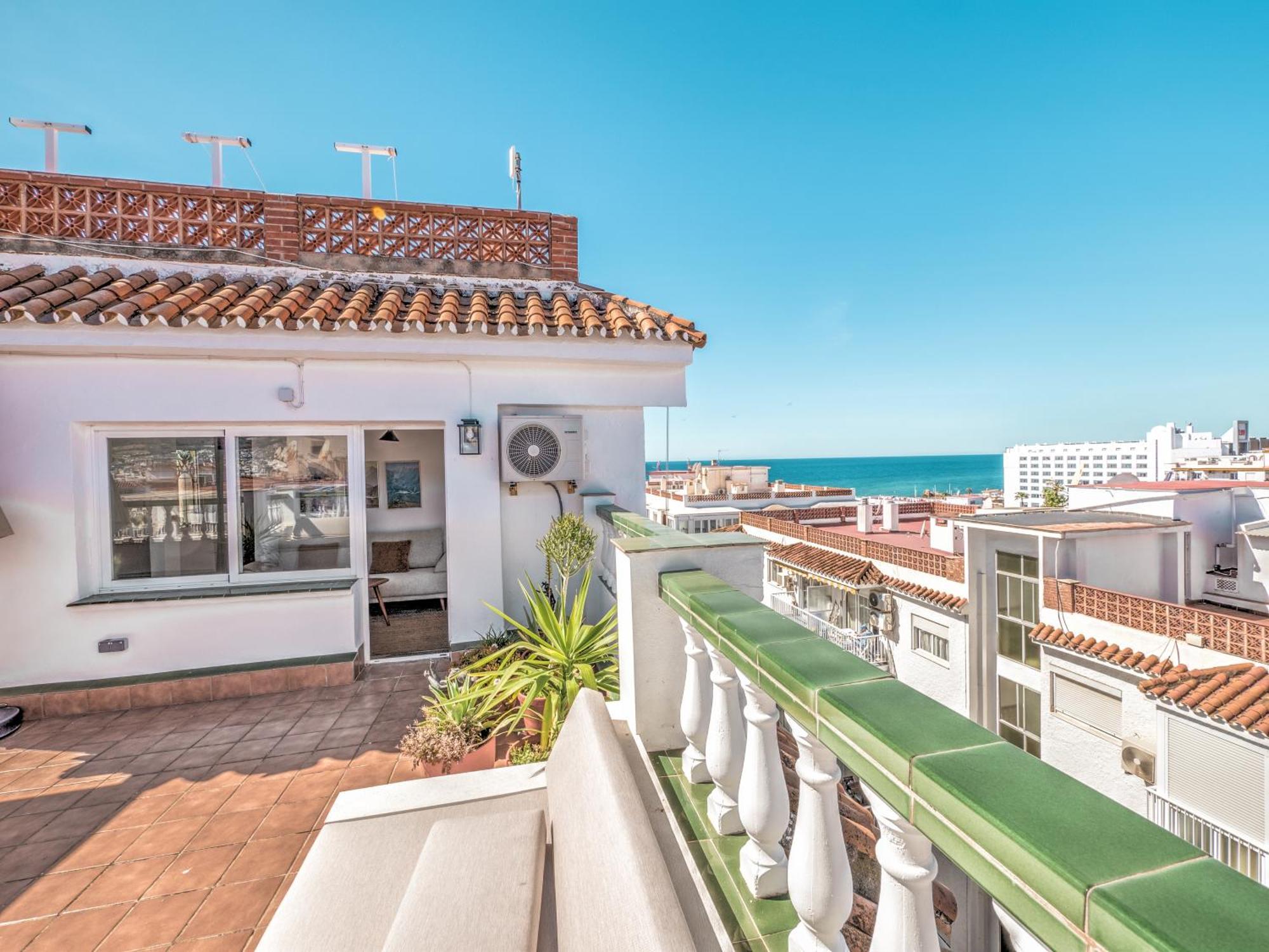 Apartamento Penthouse With Rooftop Terrace In Torrecilla Nerja