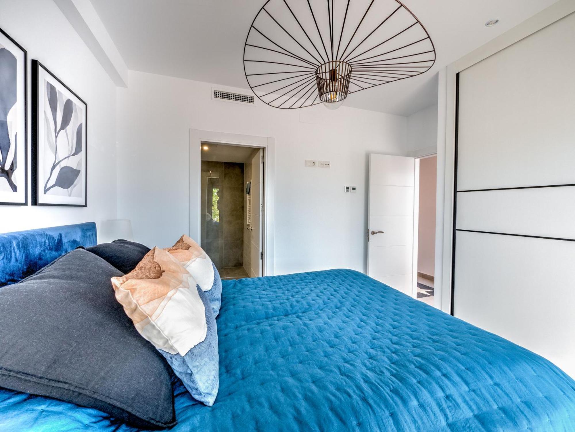 Holiday home New Luxurious House With Rooftop Terrace And Pool *