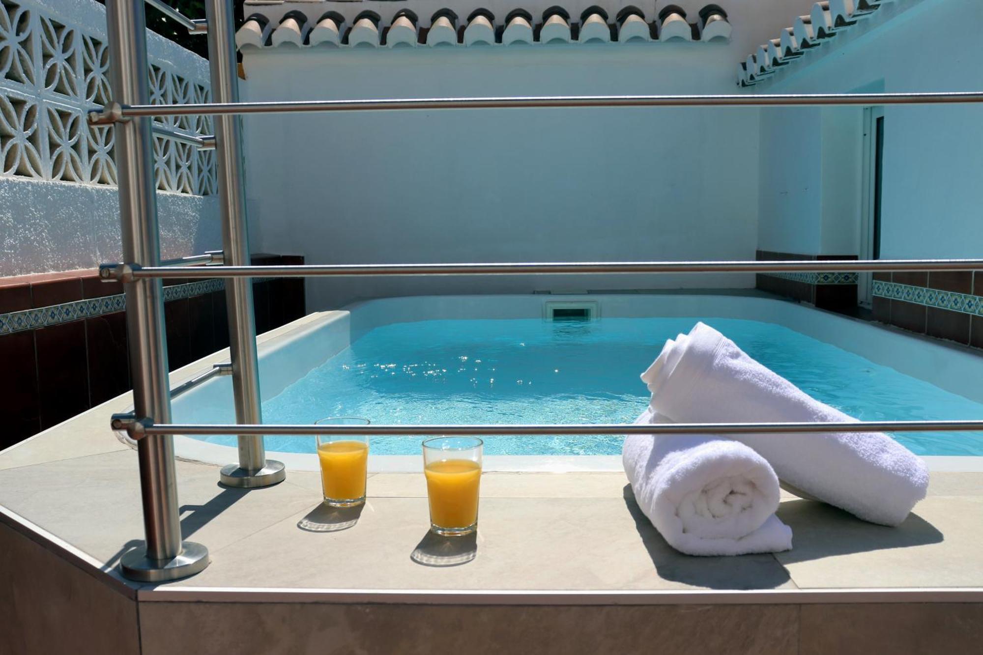 Holiday home Casa Zuloaga Holidays Piscina Y Playa *