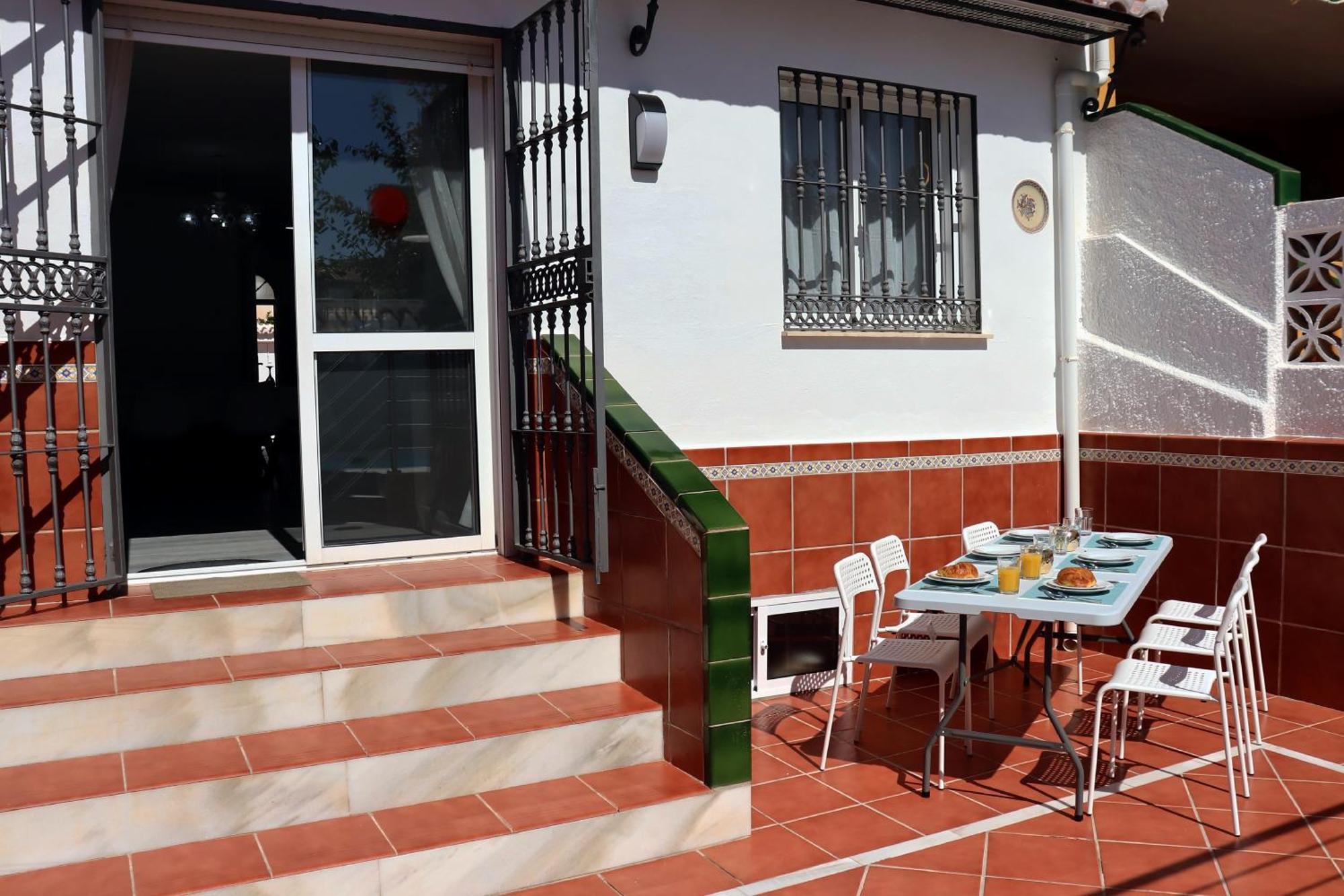 Holiday home Casa Zuloaga Holidays Piscina Y Playa *
