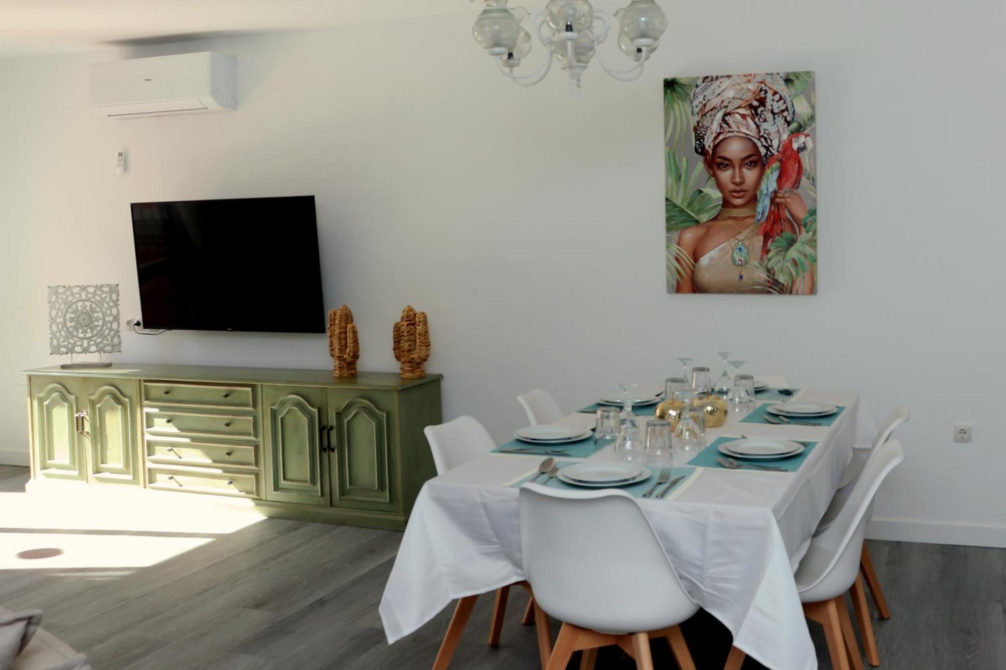 Holiday home Casa Zuloaga Holidays Piscina Y Playa *