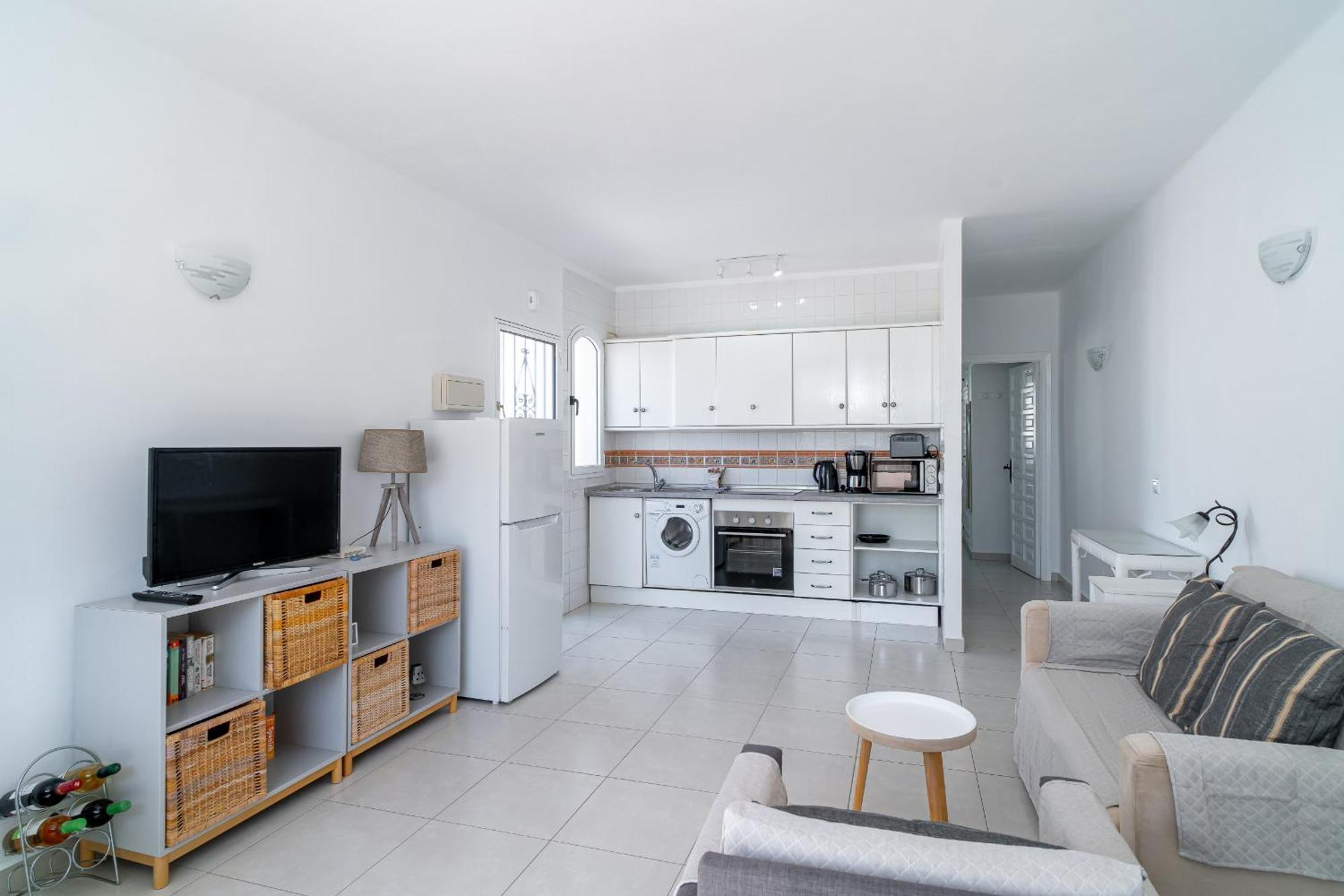 Hibiscos Seaview Terrace By Casasol Apartment
