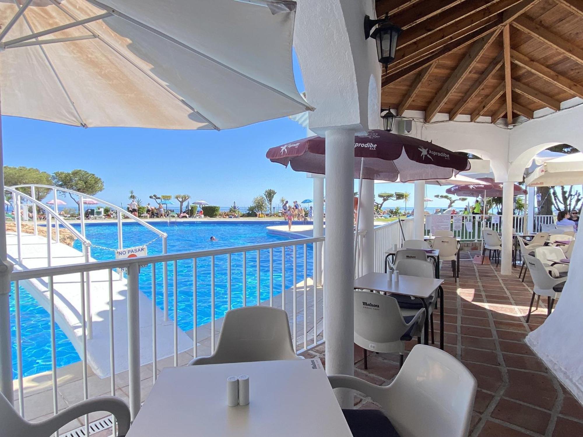 Hibiscos Seaview Terrace By Casasol