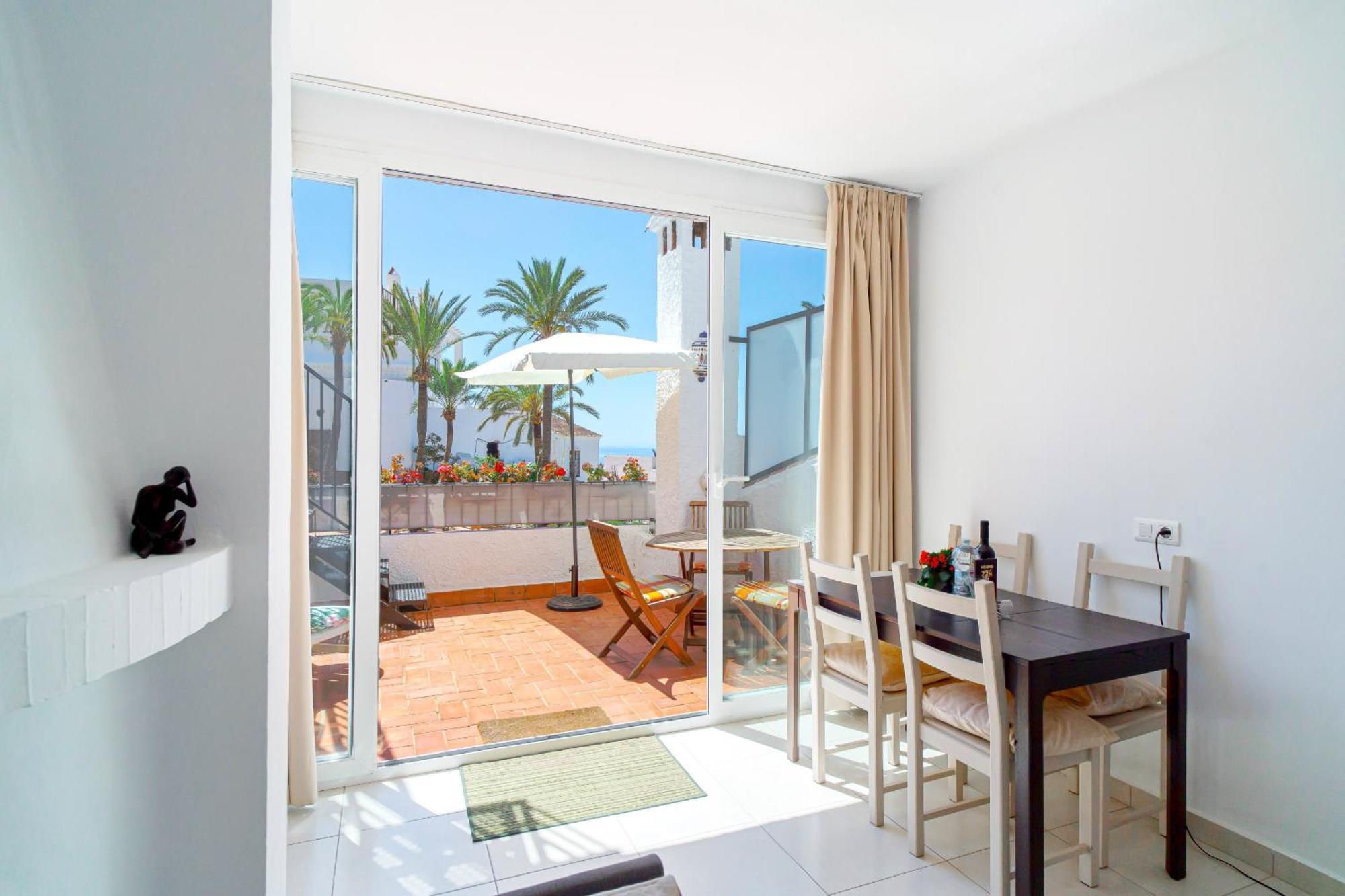 Hibiscos Seaview Terrace By Casasol Apartment *