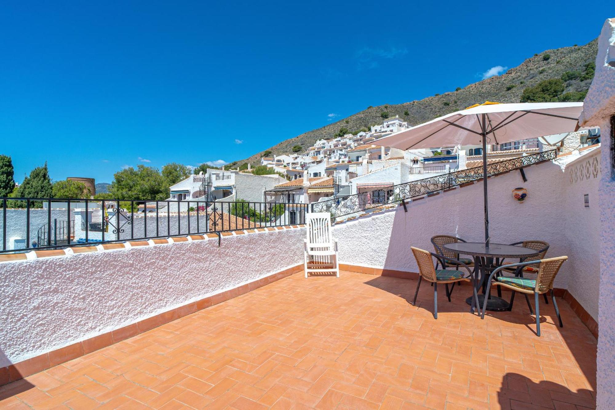 Hibiscos Seaview Terrace By Casasol Apartment