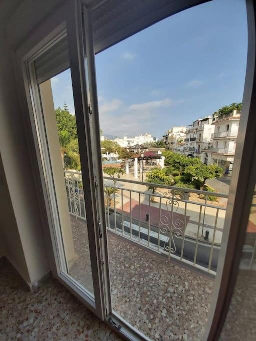 Apartment Completo Con 3 Amplios Y Gran Azotea Privada Nerja