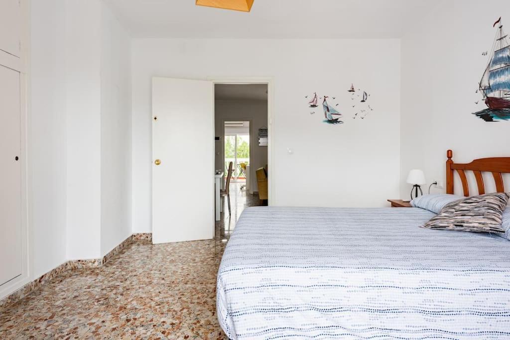 Completo Con 3 Amplios Y Gran Azotea Privada Apartment Nerja