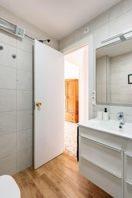 Completo Con 3 Amplios Y Gran Azotea Privada Apartment Nerja