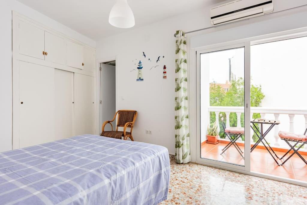 Completo Con 3 Amplios Y Gran Azotea Privada Nerja