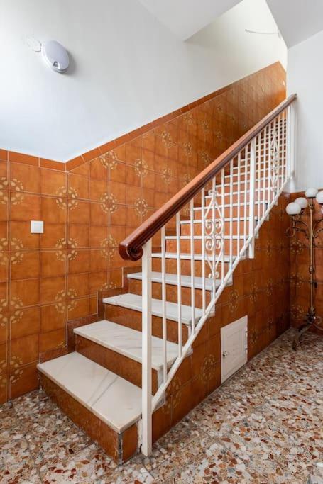 Completo Con 3 Amplios Y Gran Azotea Privada Nerja