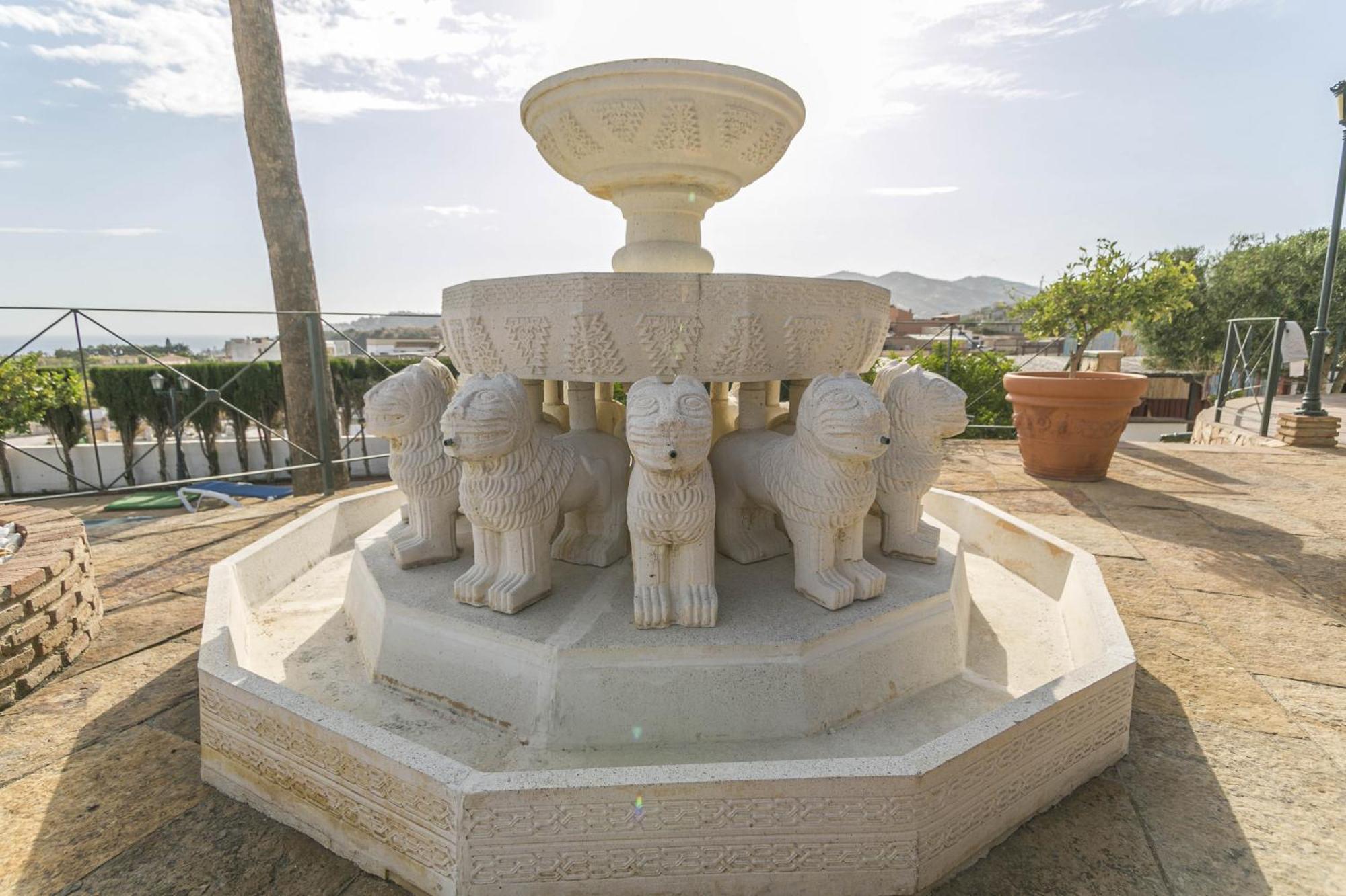 Leones Pousada Nerja
