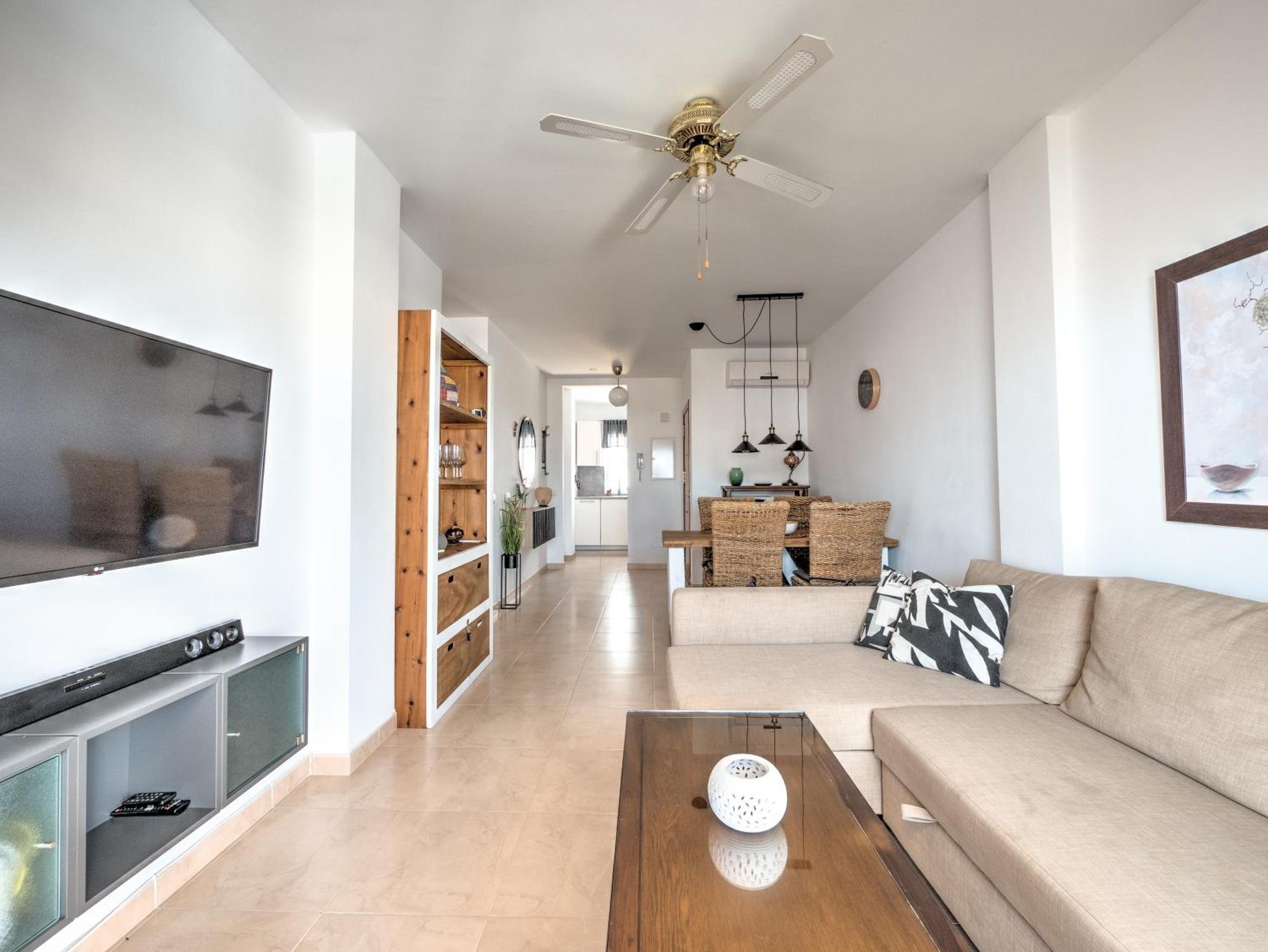 Stunning At Burriana Beach, Apartamento *