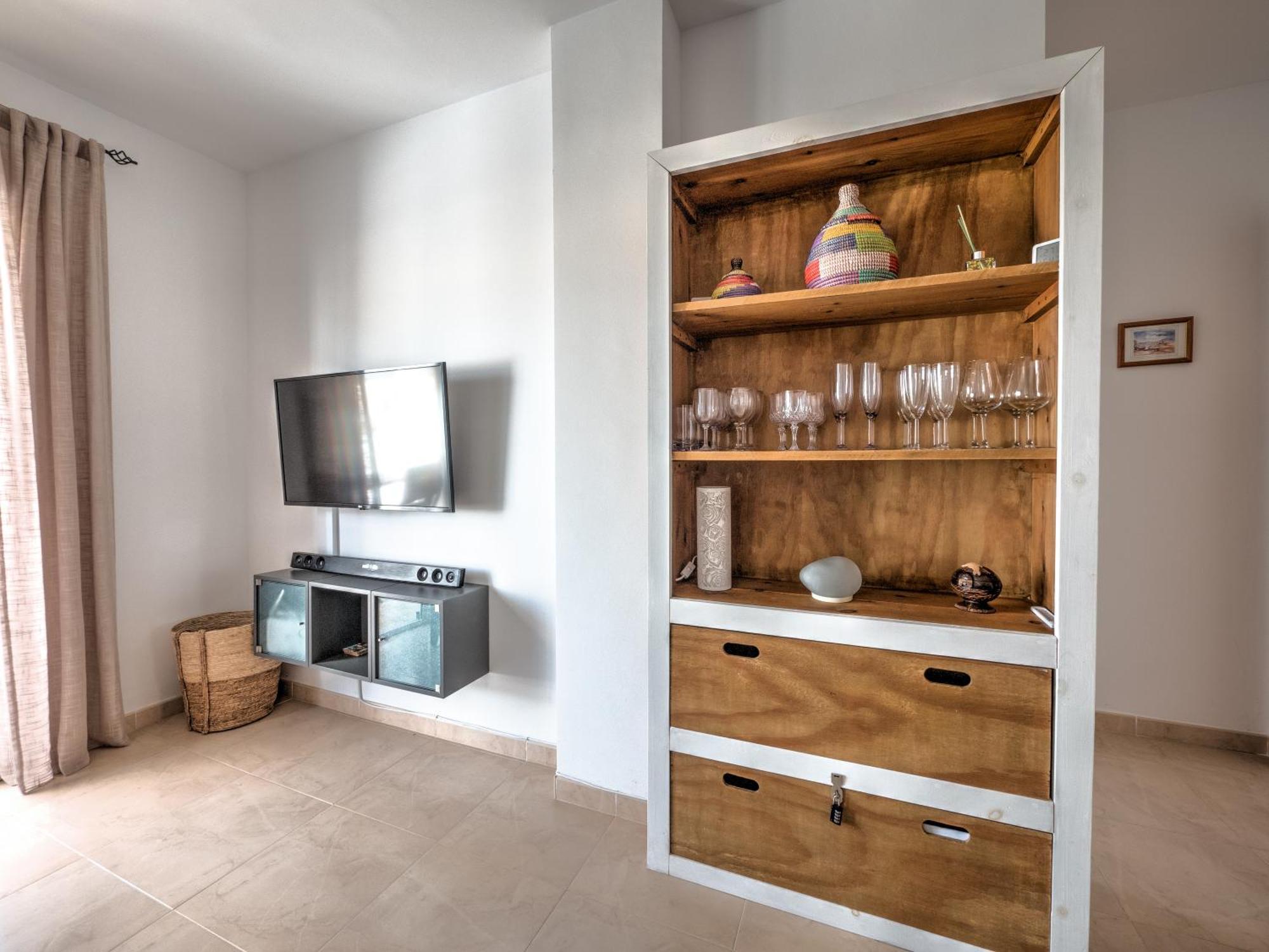 Stunning At Burriana Beach, Apartamento
