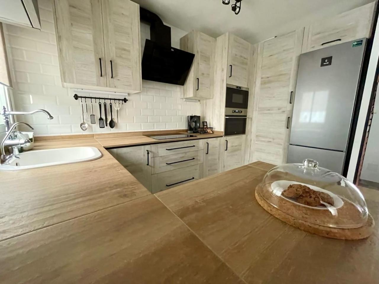 3 Hab Con Parking Junto A La Playa Apartamento Nerja