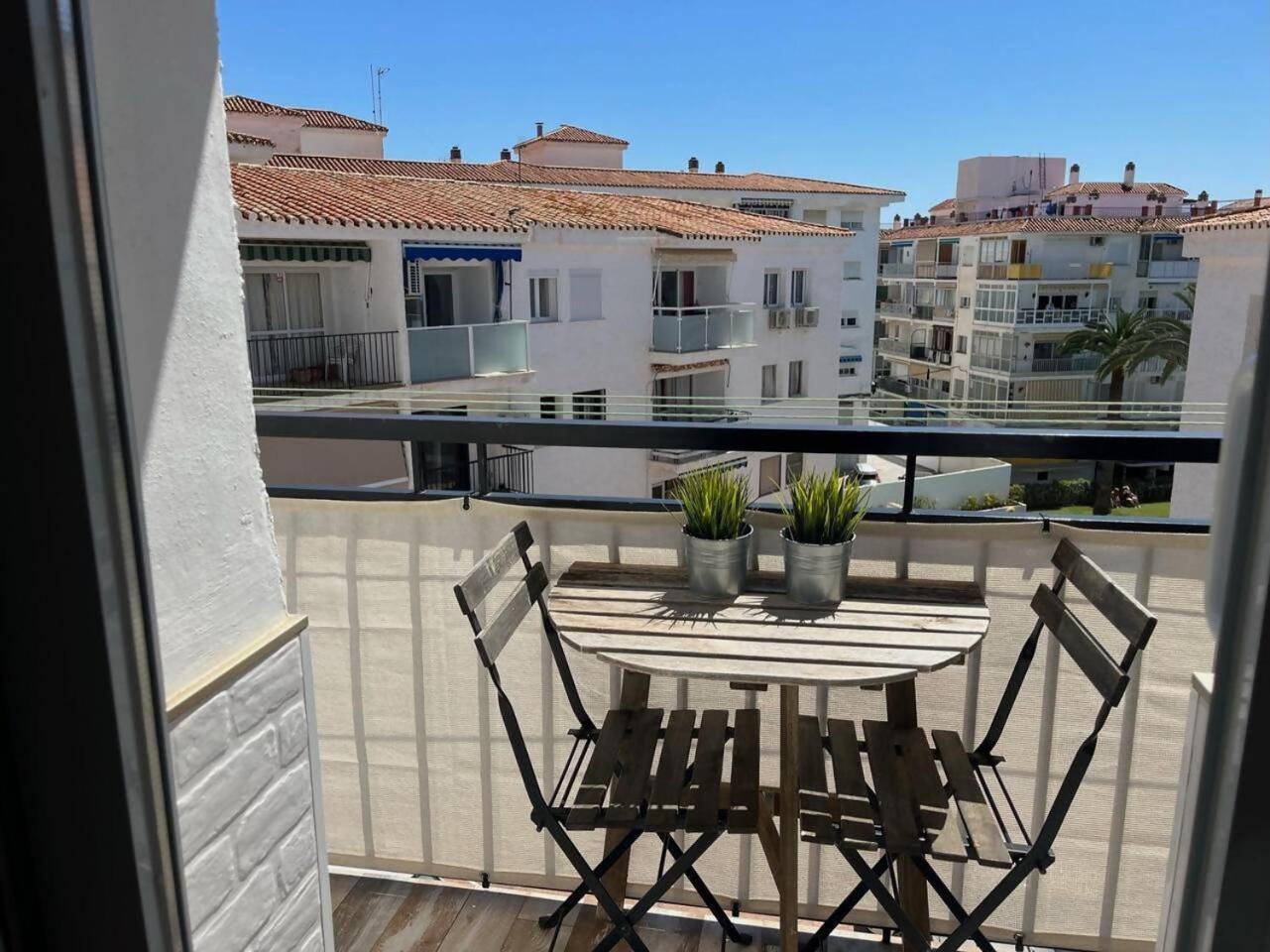 Apartamento 3 Hab Con Parking Junto A La Playa Nerja