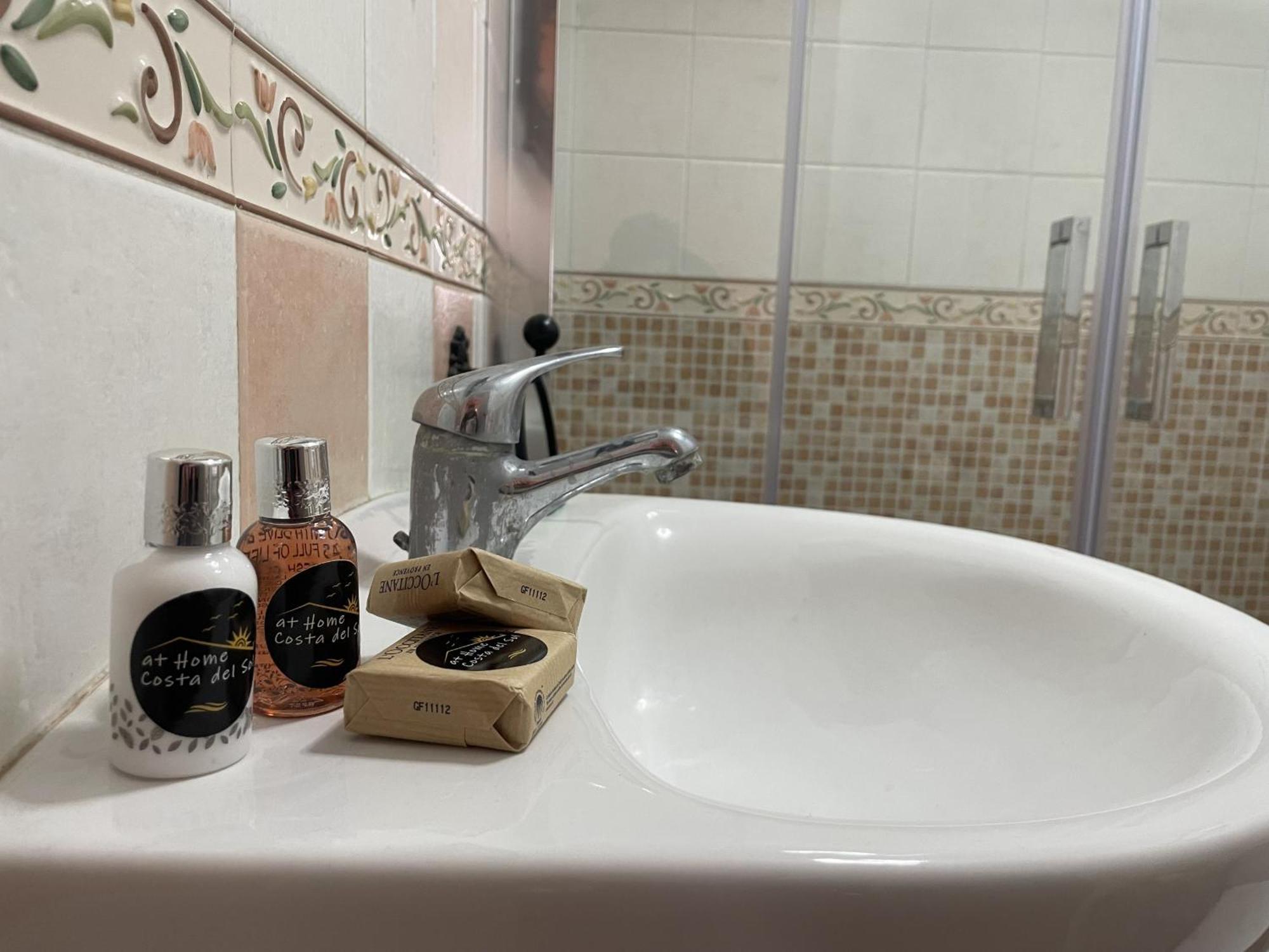 Casa Paquita En Maro Con Piscina Privada By At Costa Del Sol Сasa de vacaciones *