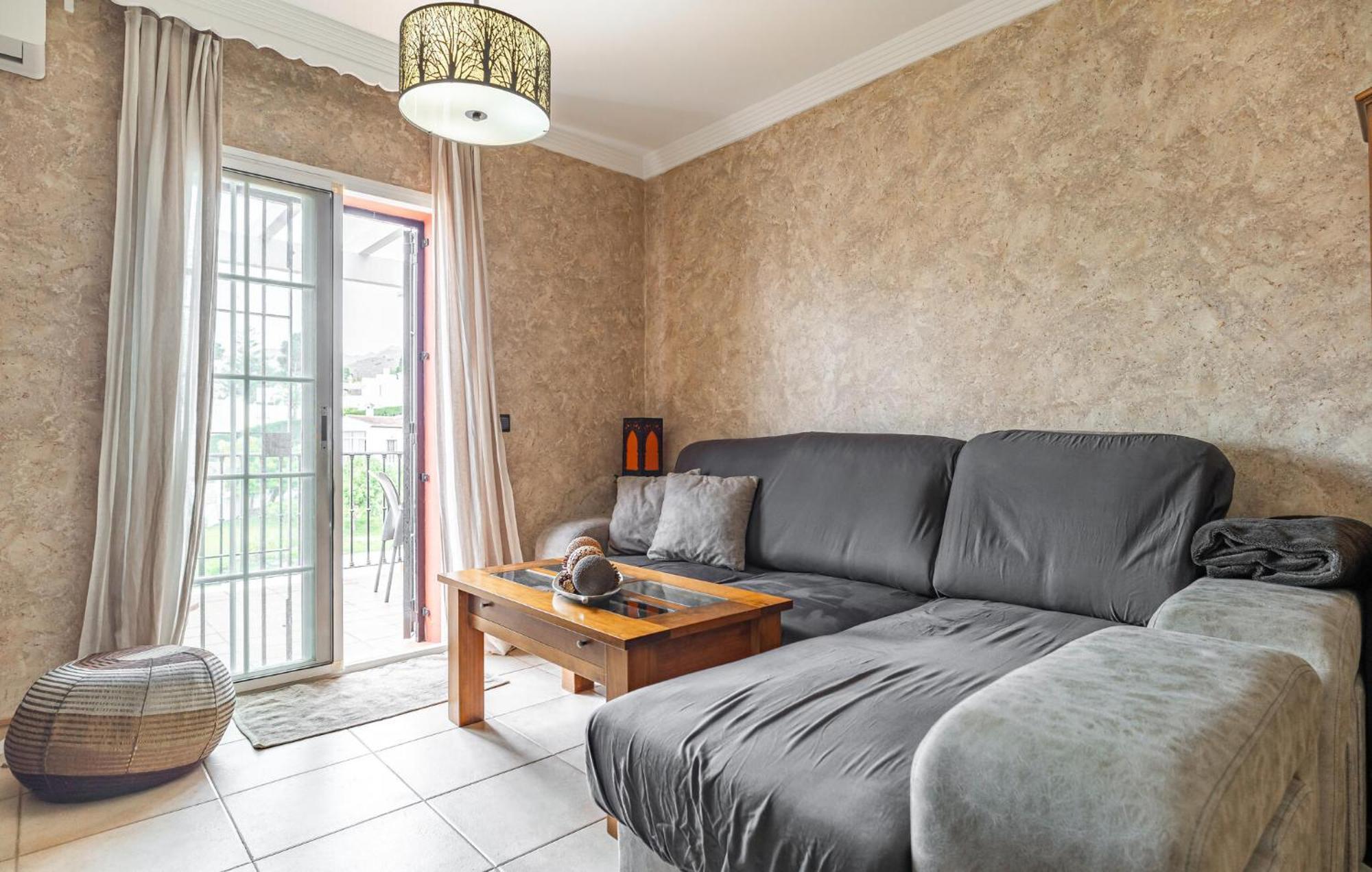 Apartamento Beautiful In With Wifi