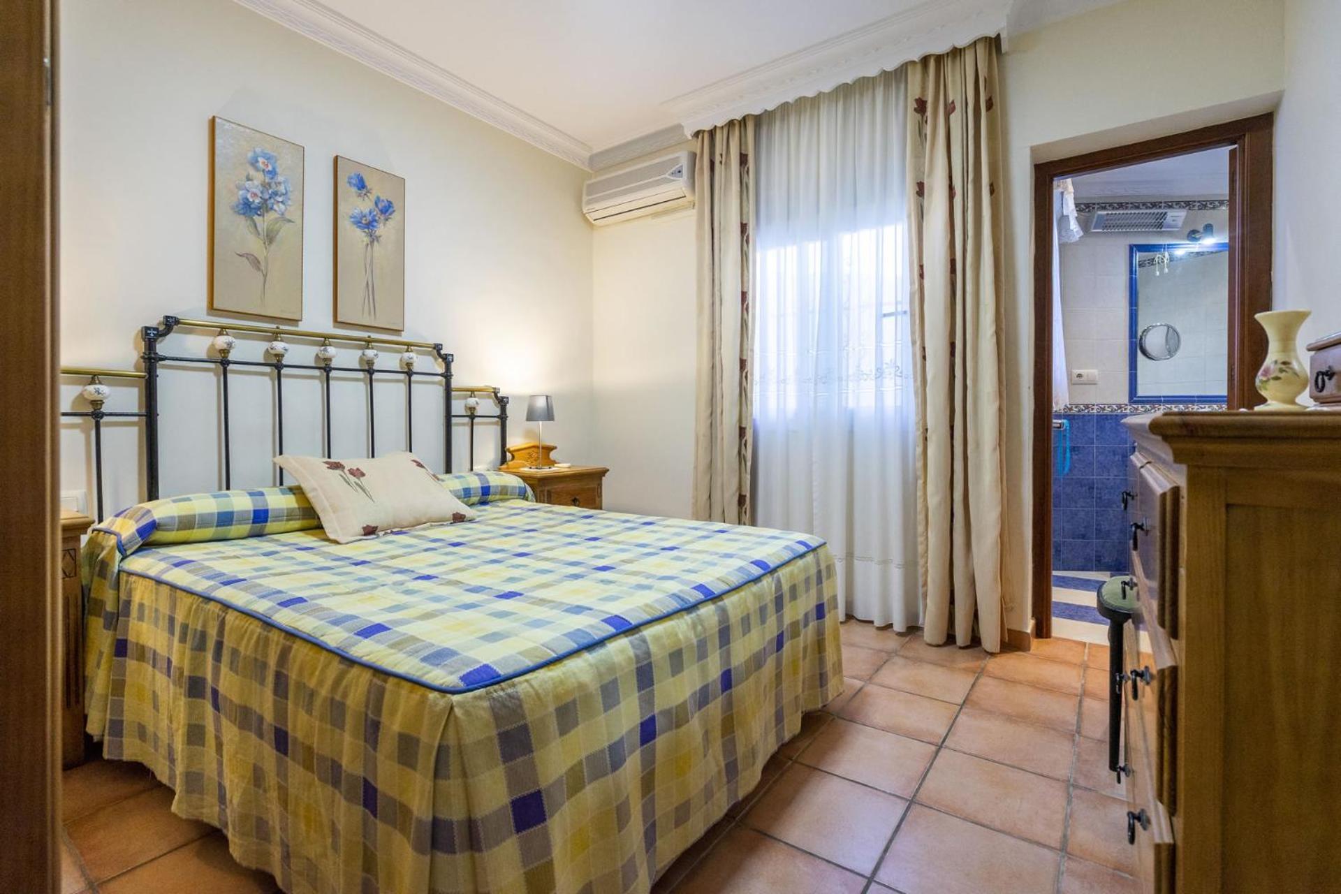 Lola Casitas Select Villa Nerja