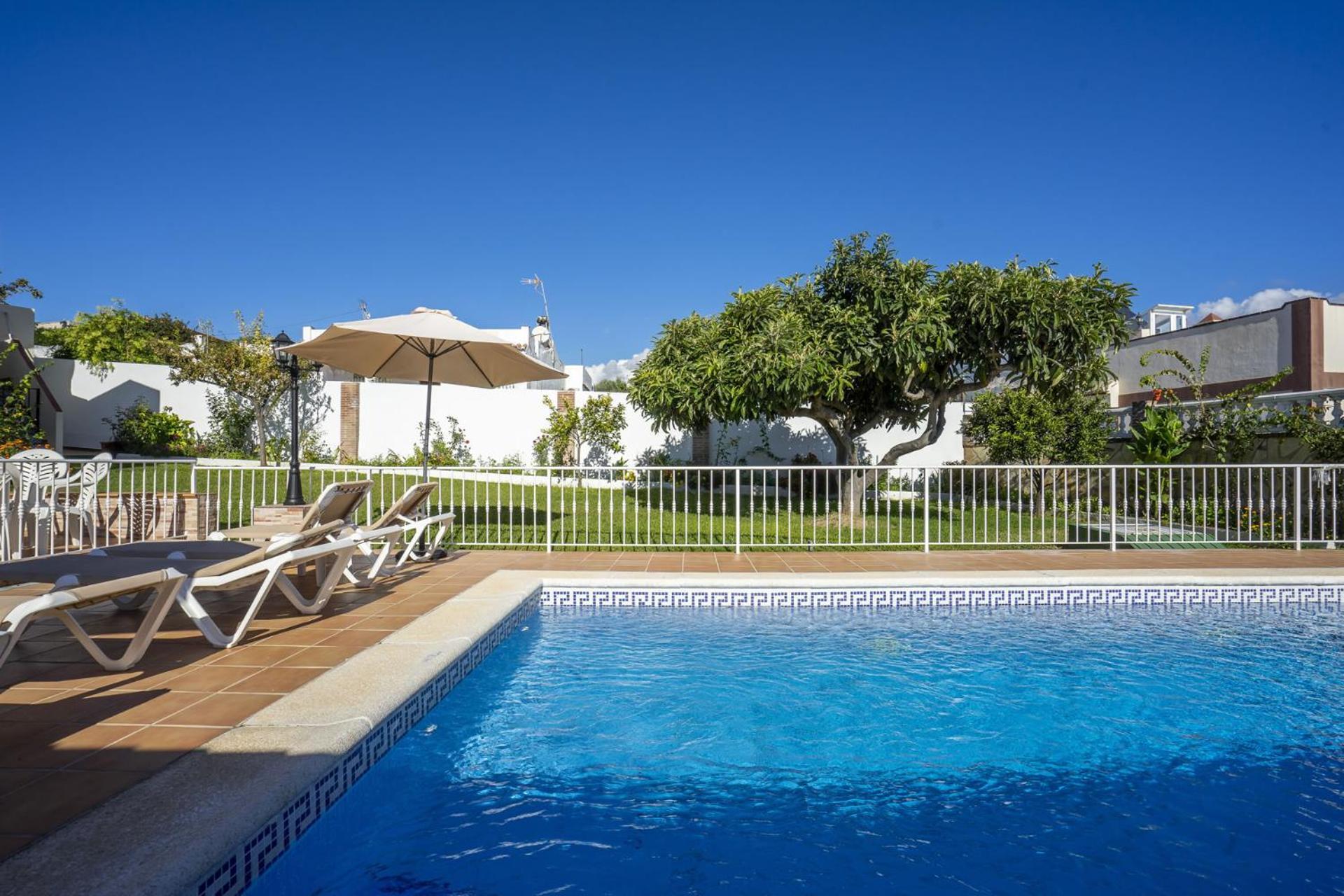 Villa Lola Casitas Select *